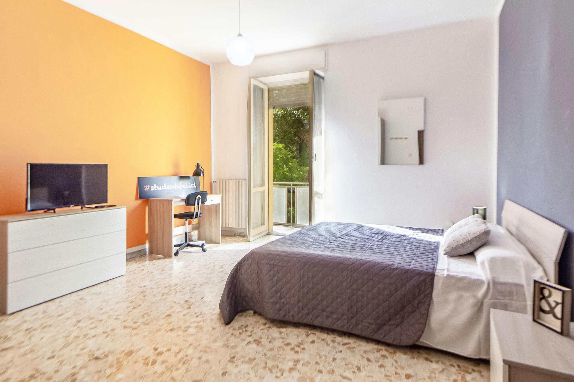 Private room in Viale Italia, Sassari (1713492) room image 2