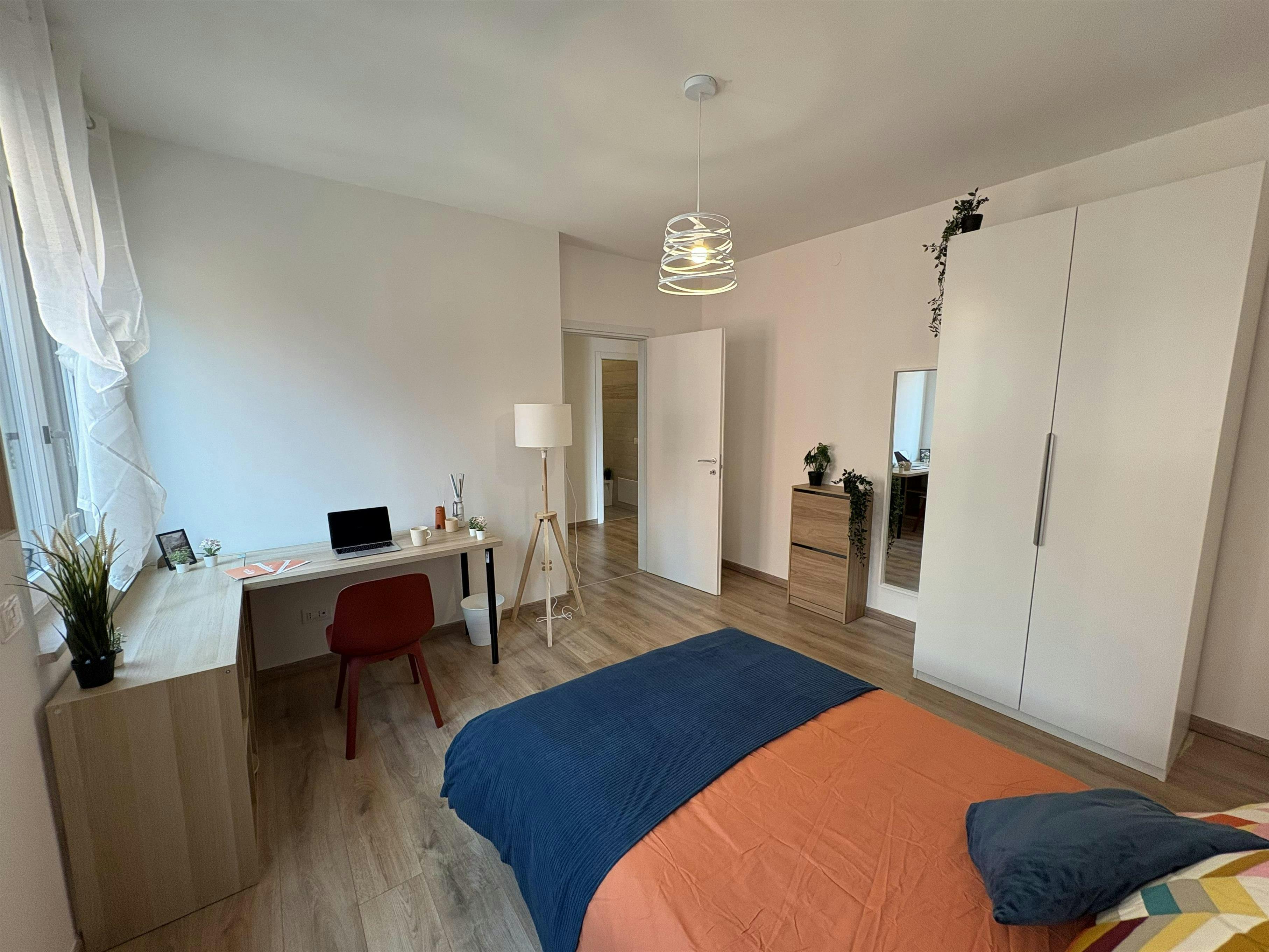 Private room in Via Cefalonia, Verona (1713529) room image 2