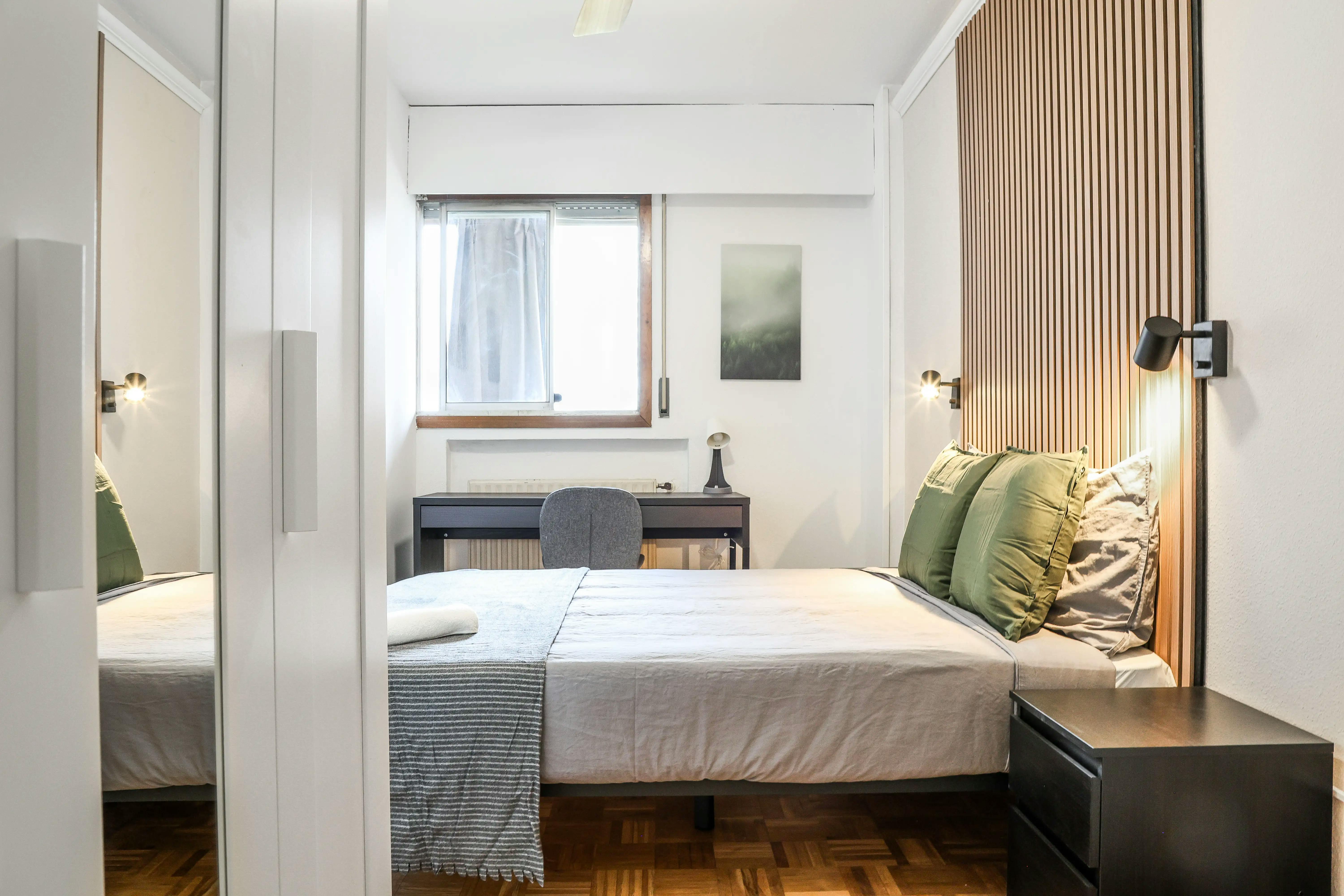 Calle de Santiago de Compostela, Madrid preview