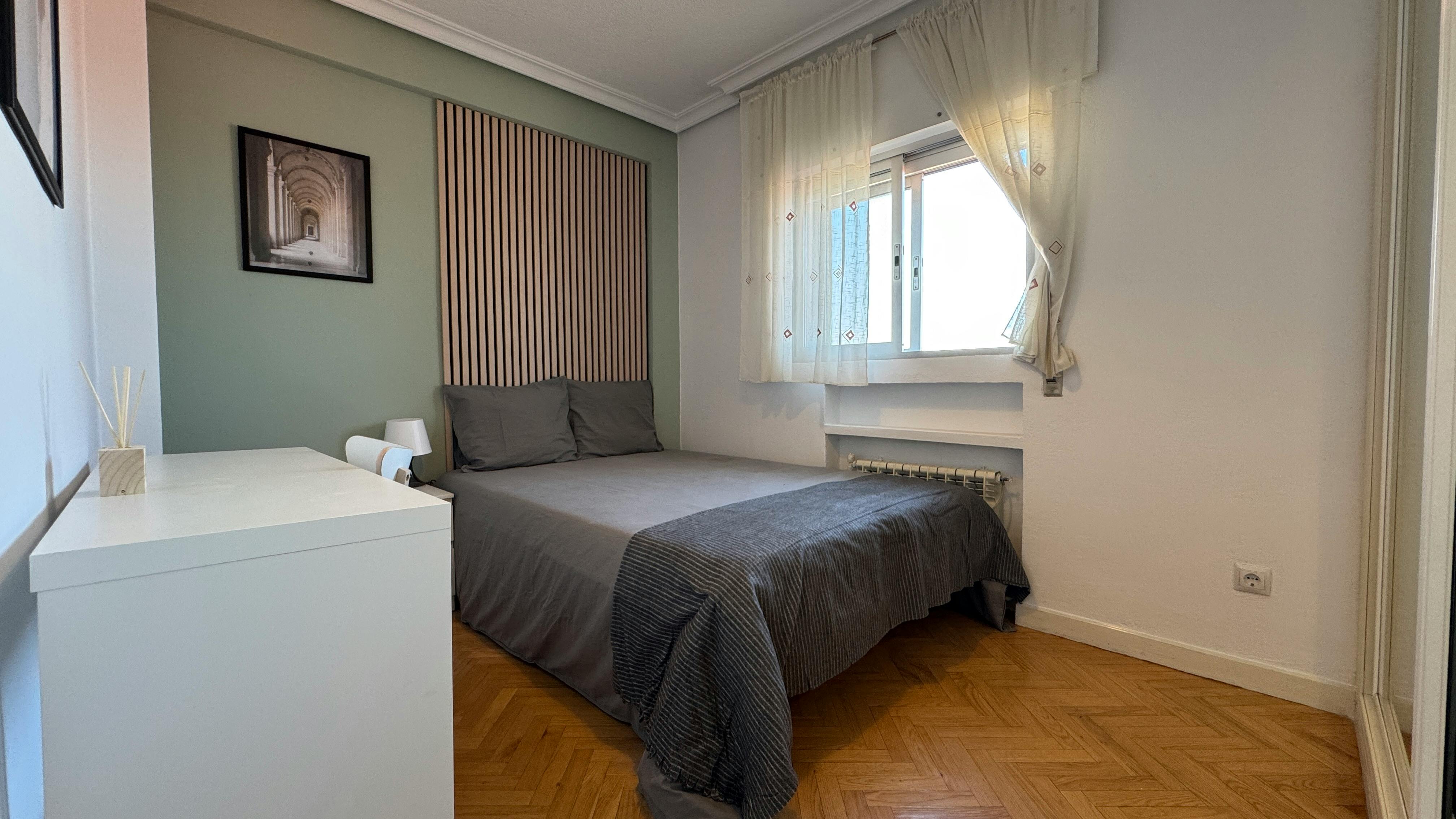 Calle de Tribaldos, Madrid preview