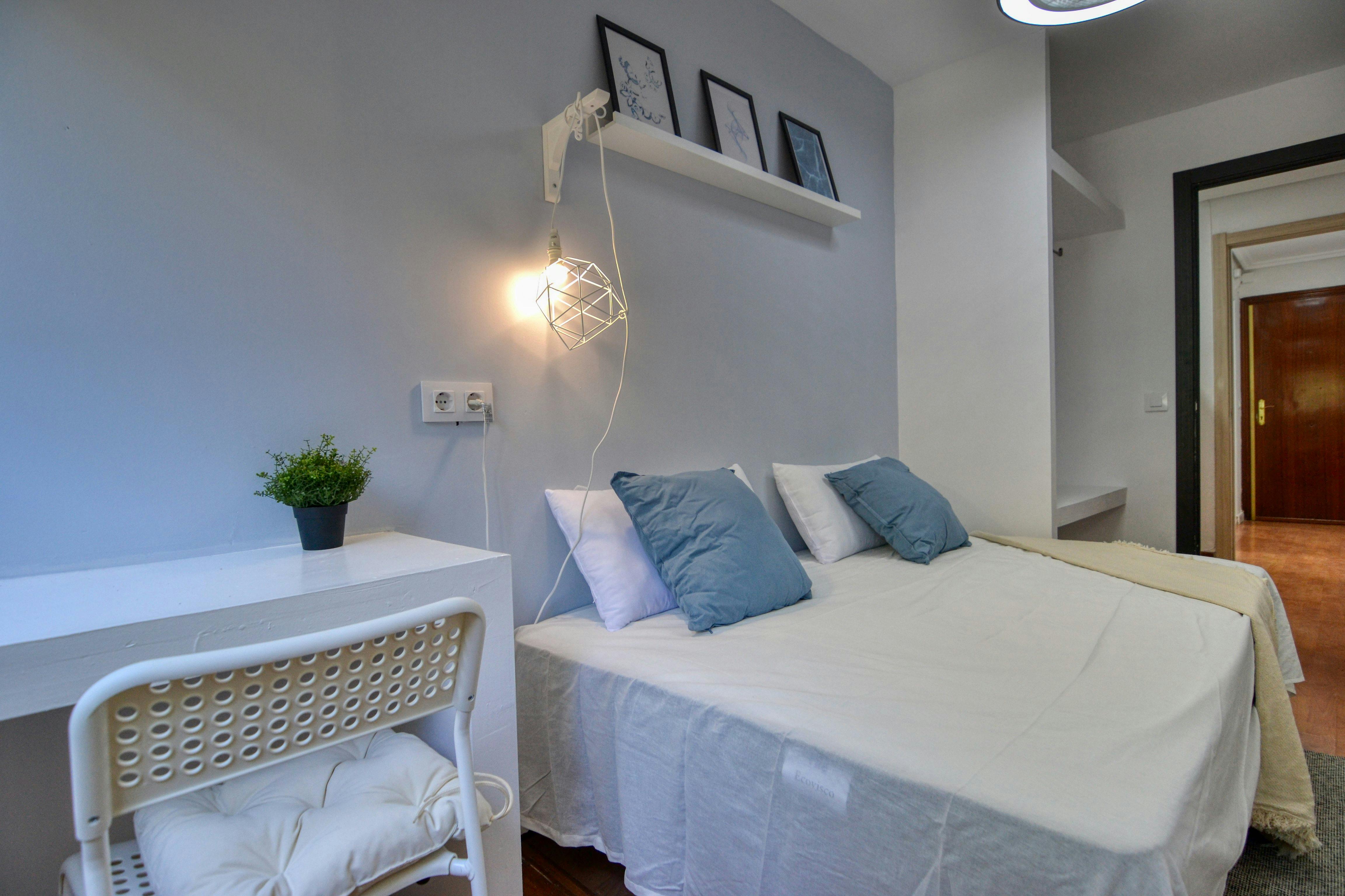 Calle San Lamberto, Madrid preview