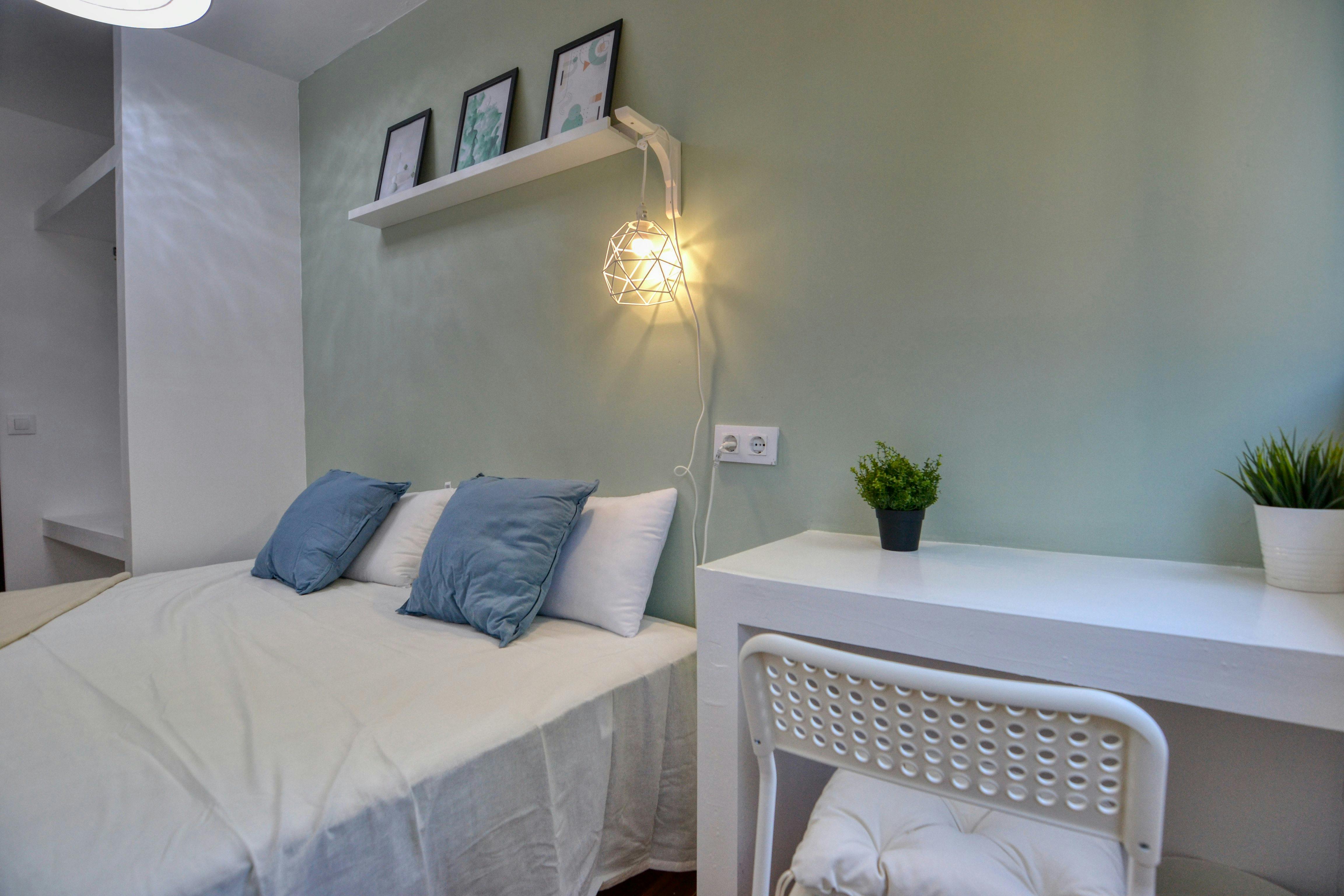 Calle San Lamberto, Madrid preview