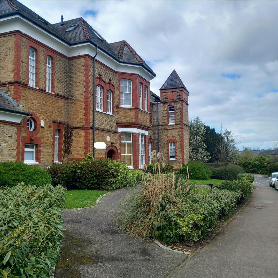 公寓 正在以 £1,600 的月租出租，其位于 London, Pennington Drive