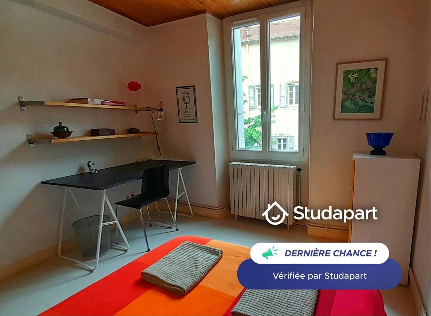 Private room for rent for €295 per month in Millau, Rue Paul Bonhomme