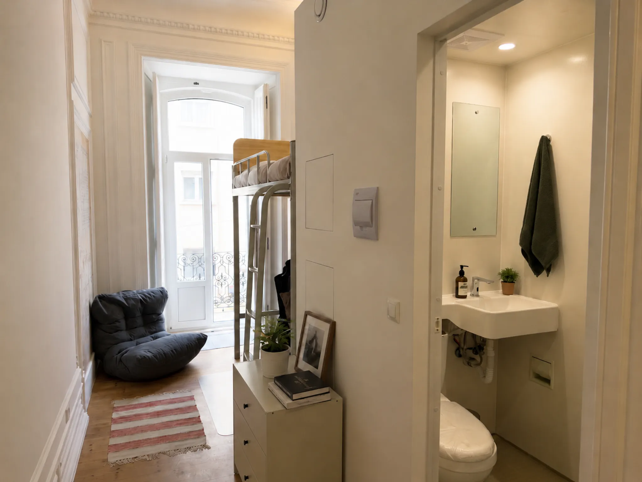 Rua Maria, Lisbon preview