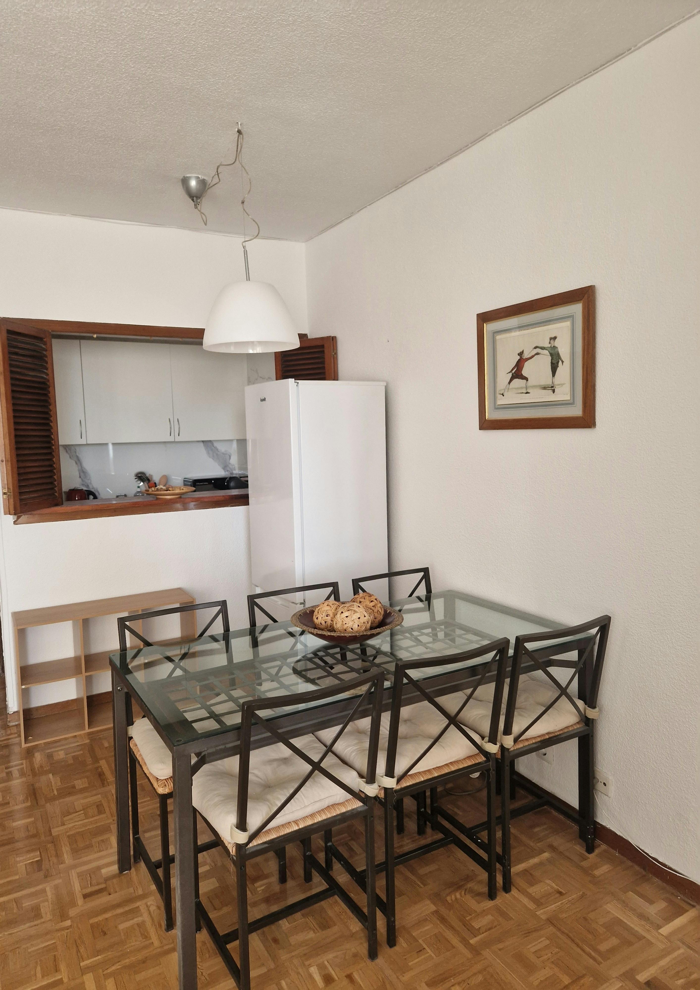 Appartamento in affitto a 1750 € al mese a Madrid, Avenida del General Perón