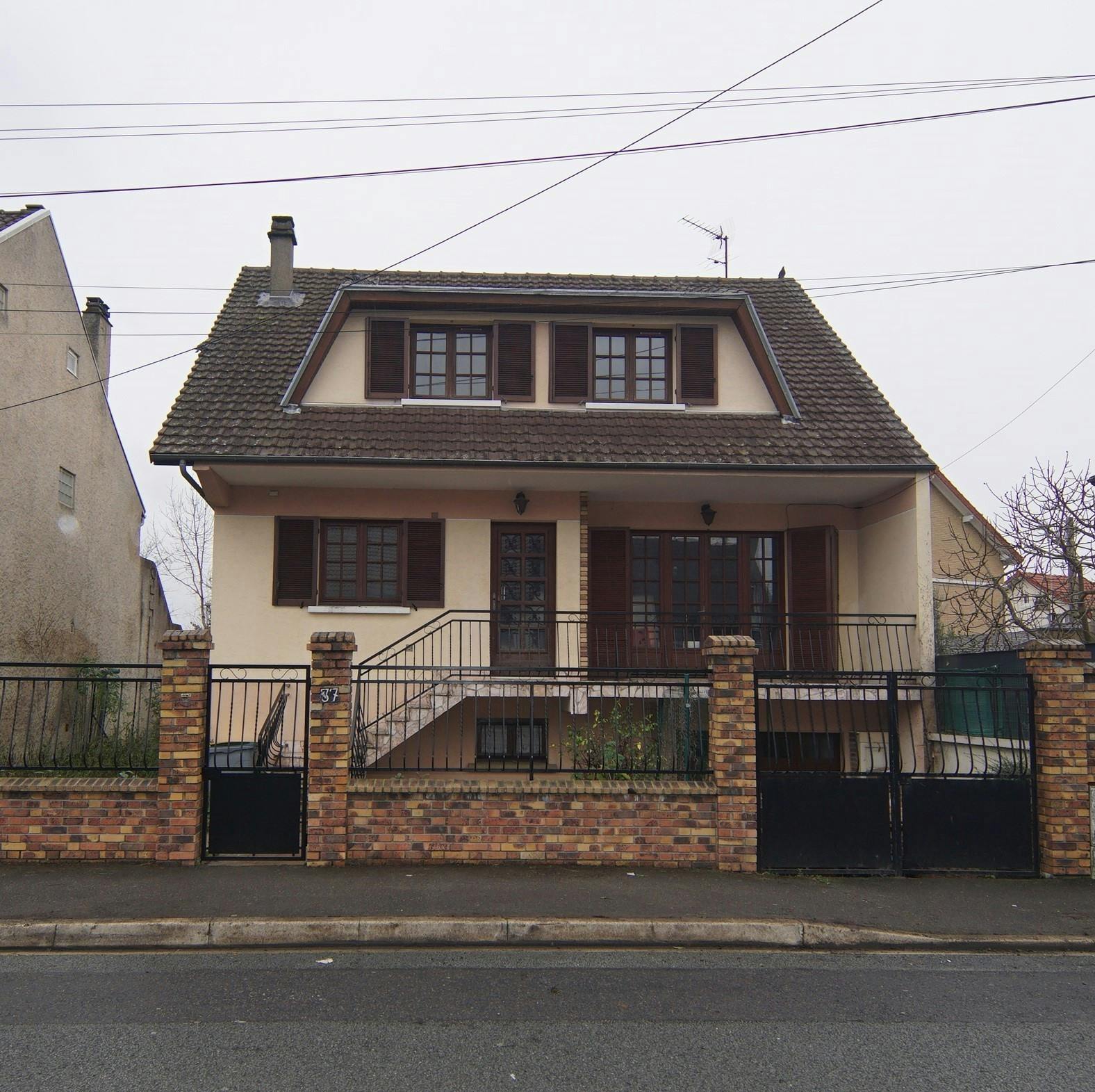 Casa para alugar por € 1.870 por mês em Gagny, Avenue Sainte-Clotilde