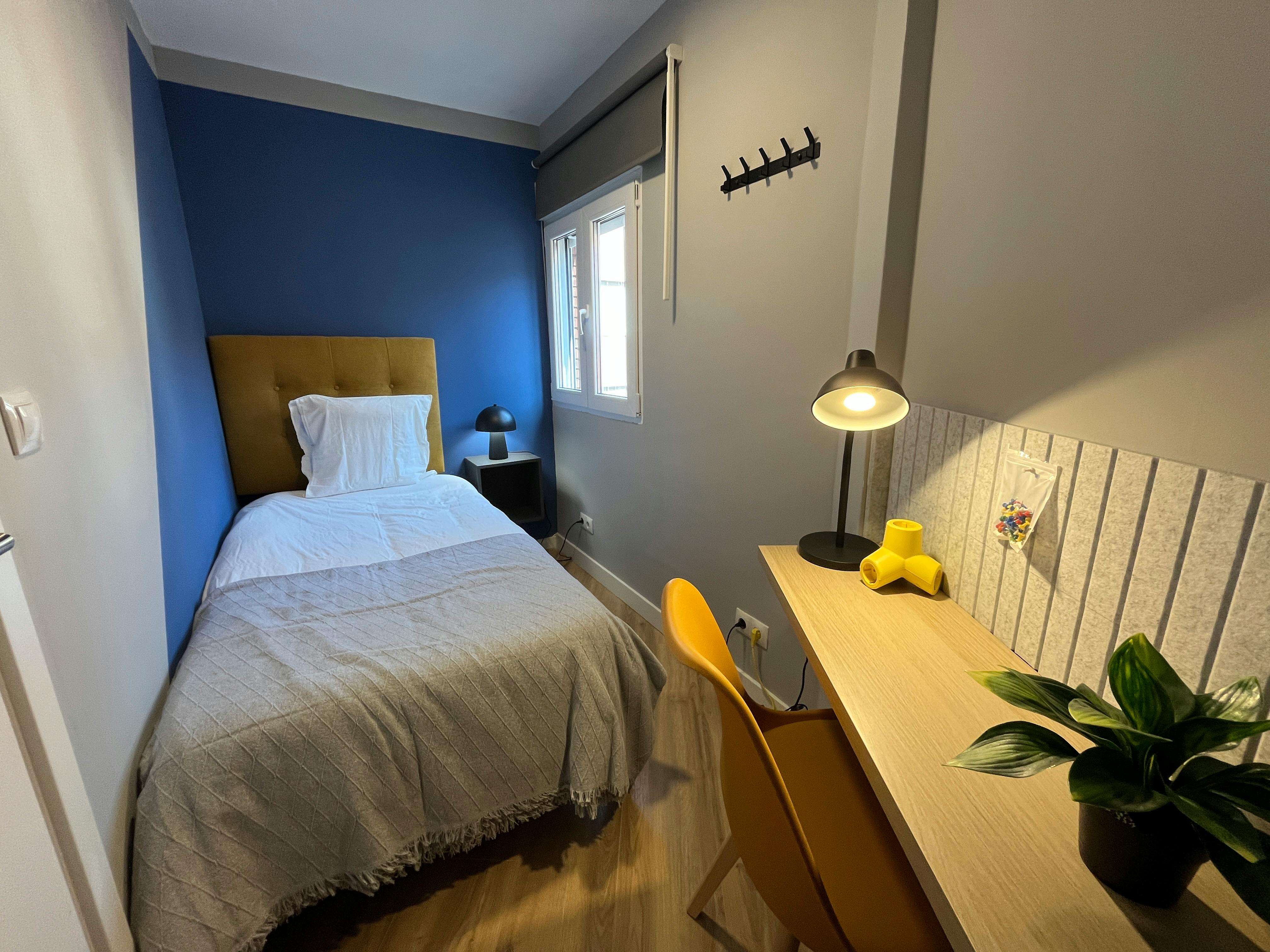 Privat rum att hyra för 400 € i månaden i Segovia, Calle Cantarranas