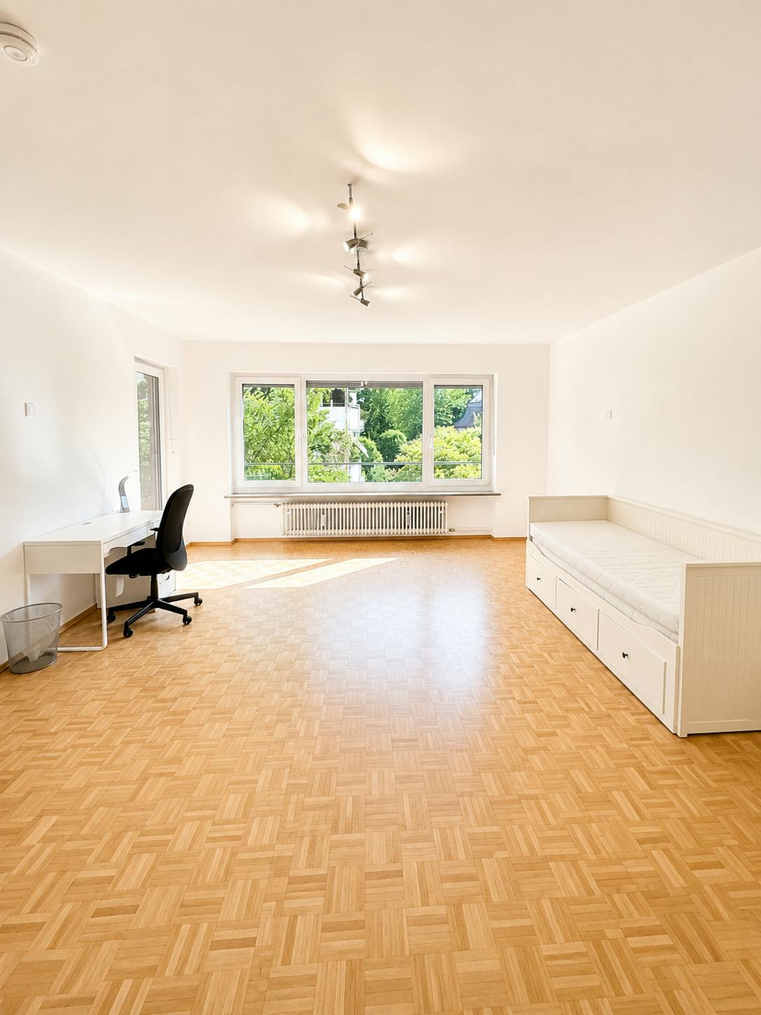 Private room in Keferstraße, Munich (1714013) room image 1
