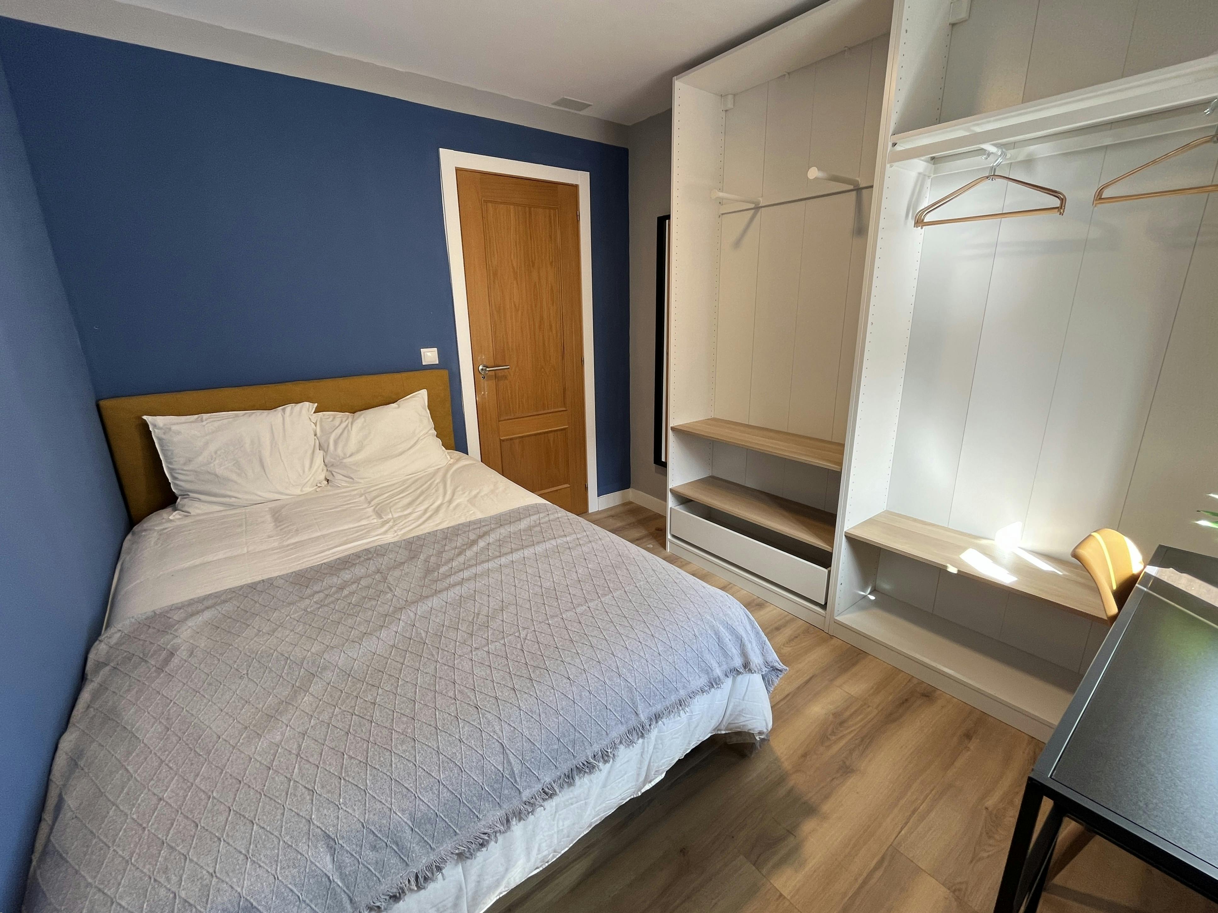 Privat rum att hyra för 400 € i månaden i Segovia, Calle Cantarranas
