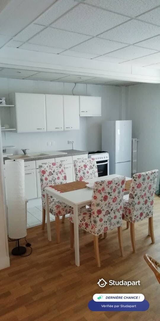 Apartment for rent for €895 per month in Rouen, Rue du Bec