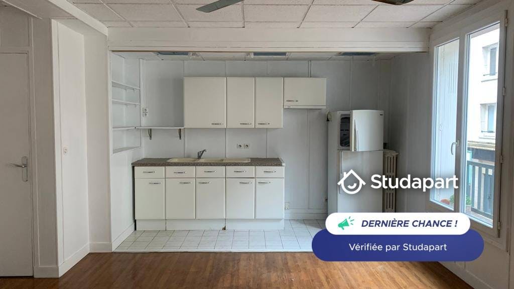 Apartment for rent for €840 per month in Rouen, Rue du Bec