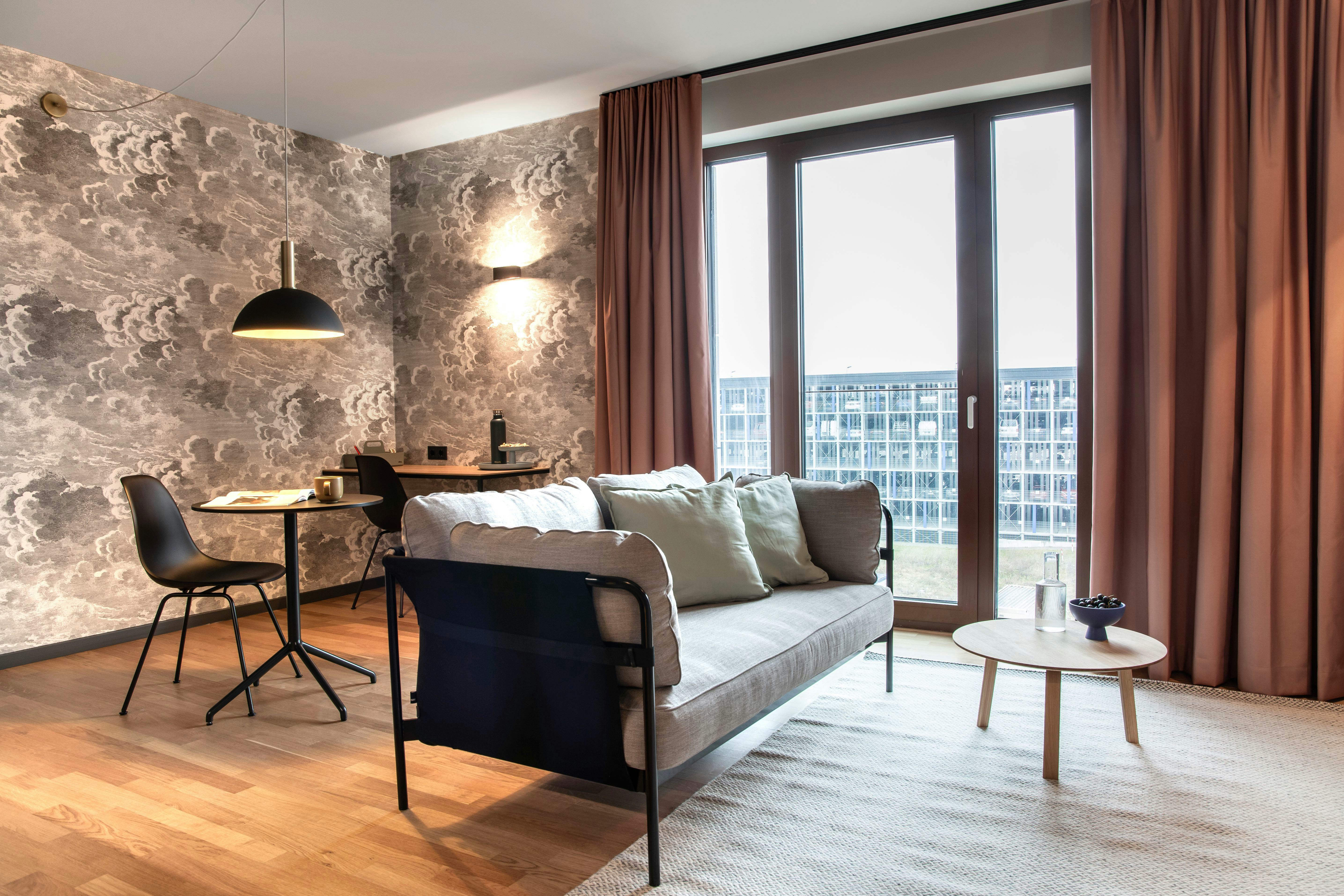 Studio for rent for €1,914 per month in Schönefeld, Am Flughafen