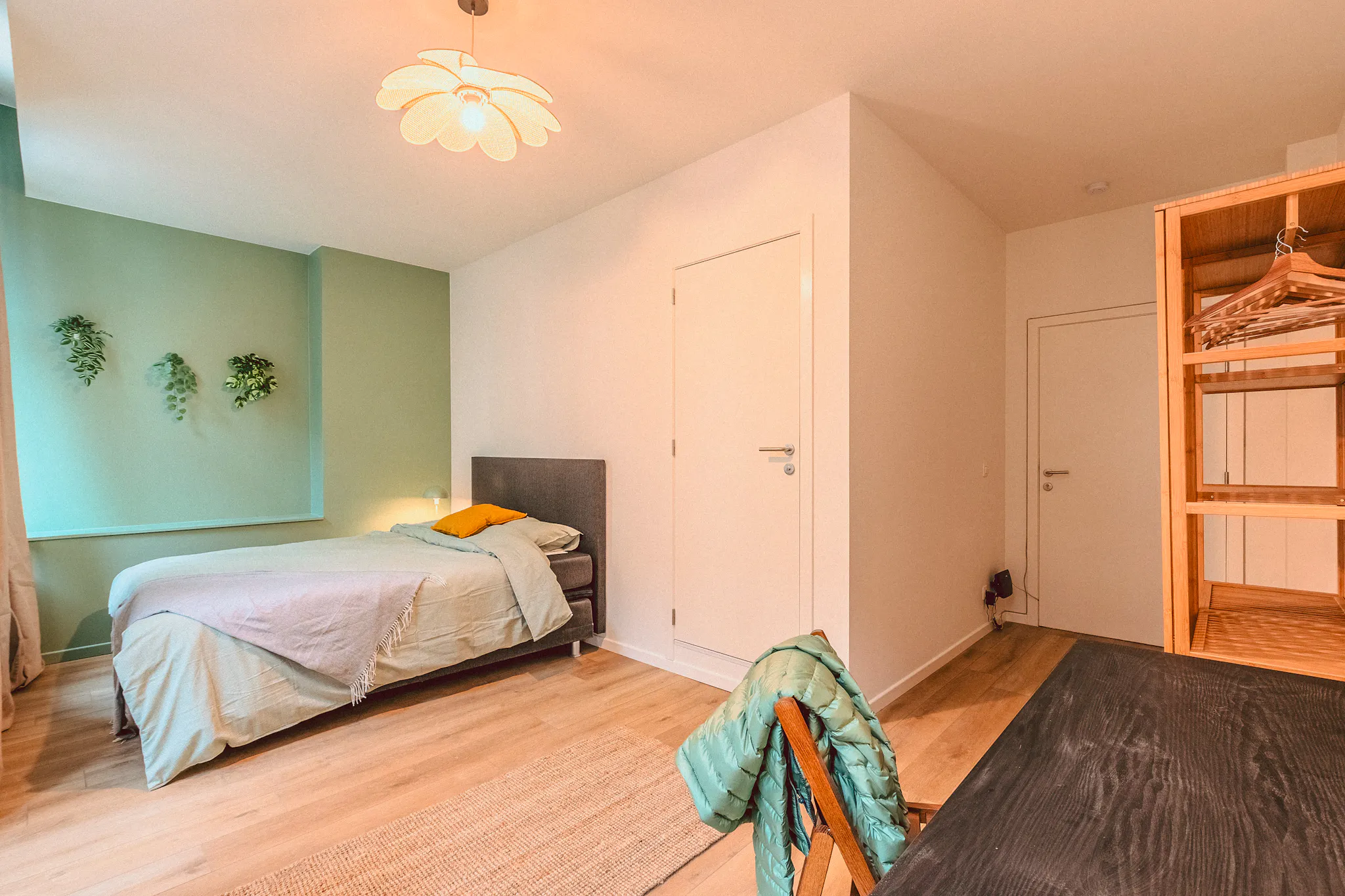 Rue des Minimes, Brussels preview