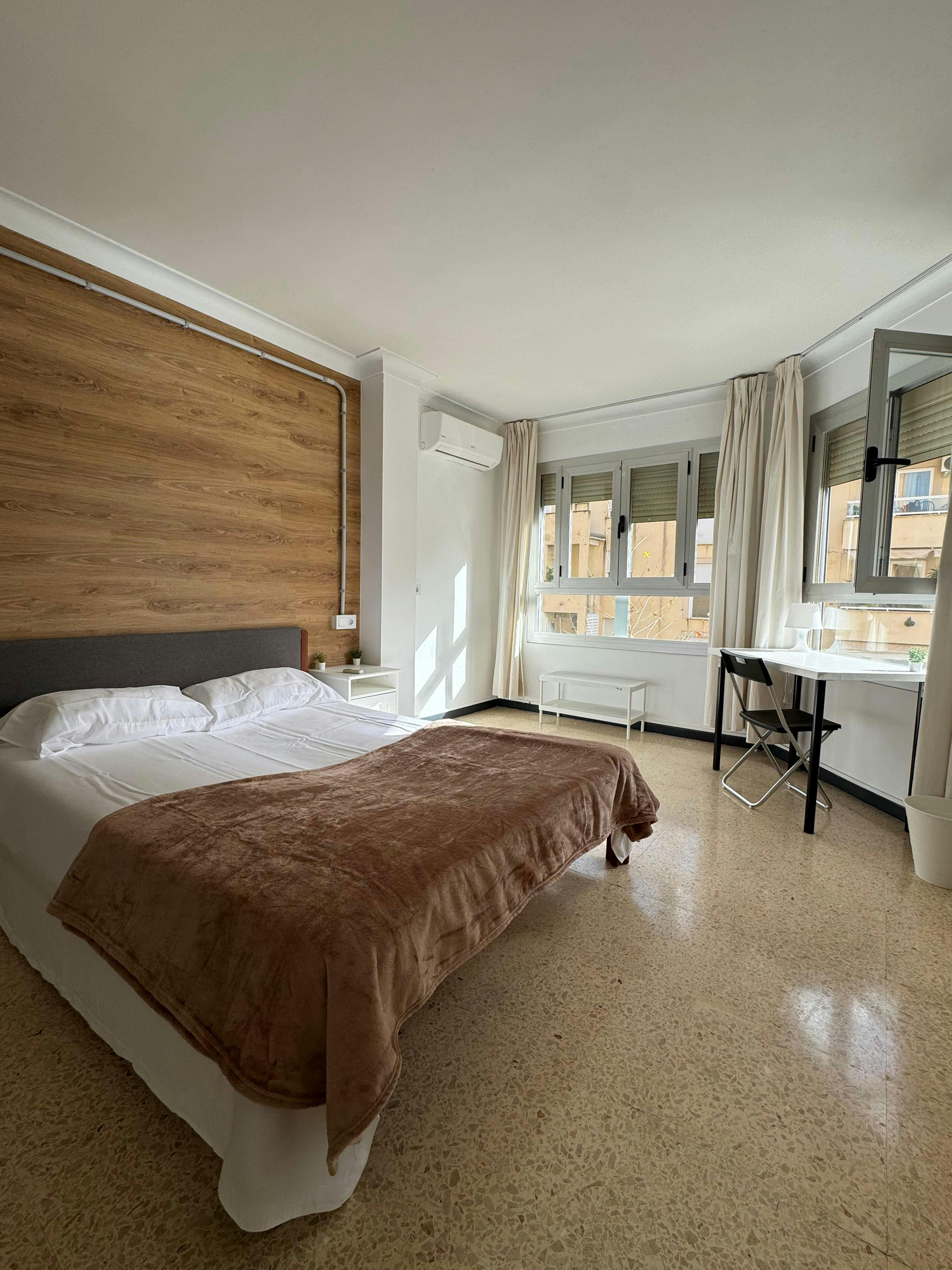 Cameră privată de închiriat pentru 800 EUR pe lună în Palma, Carrer d'Adrià Ferran