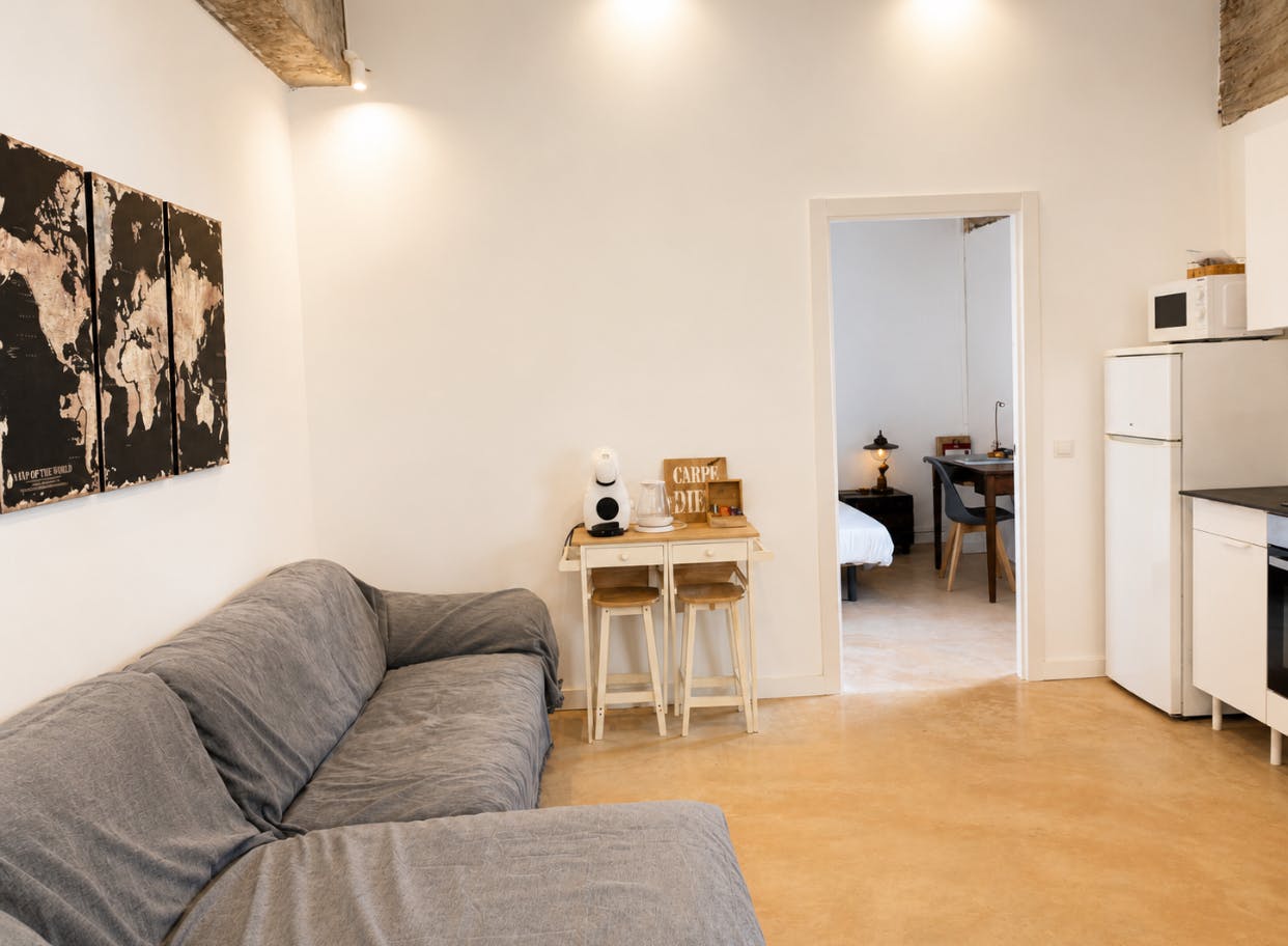 Appartement te huur voor € 1.100 per maand in Almenara, Carrer Doctor Berenguer