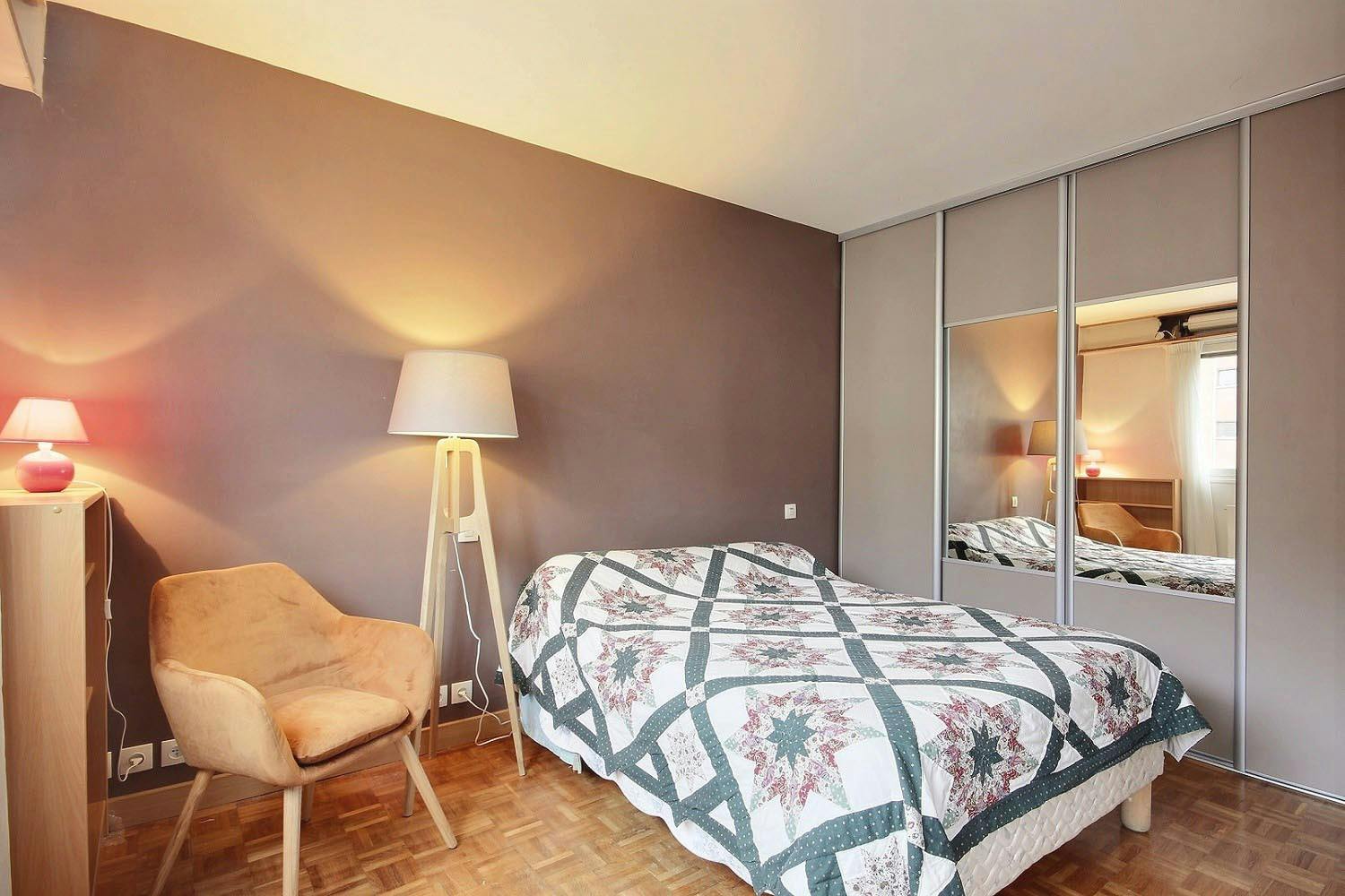 Appartement – Paris, Maison-Blanche - Vue 3