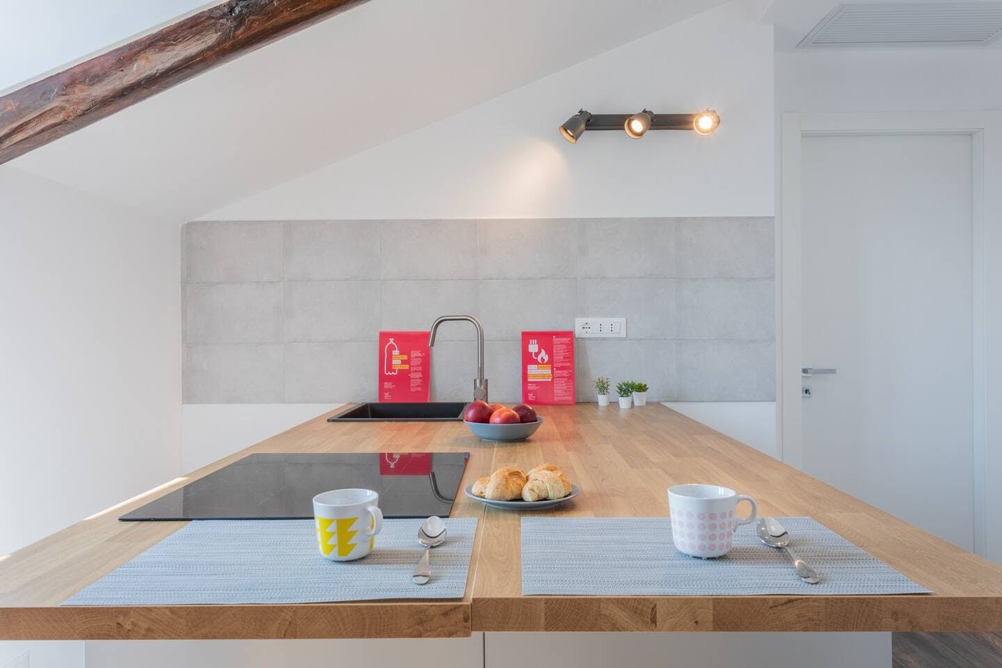 1-Bedroom Apartment in Corso Svizzera, Turin (1714388) room image 20