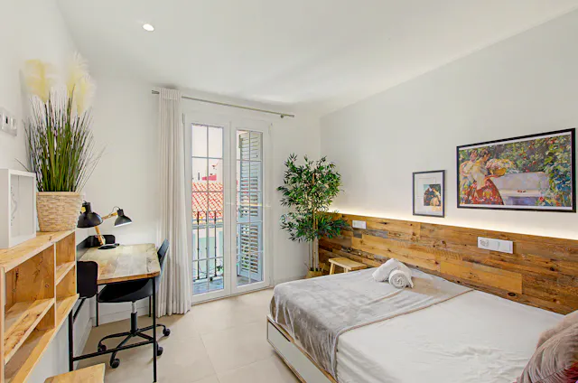 Private room in Carrer dels Àngels, Valencia (1714488) room image 2