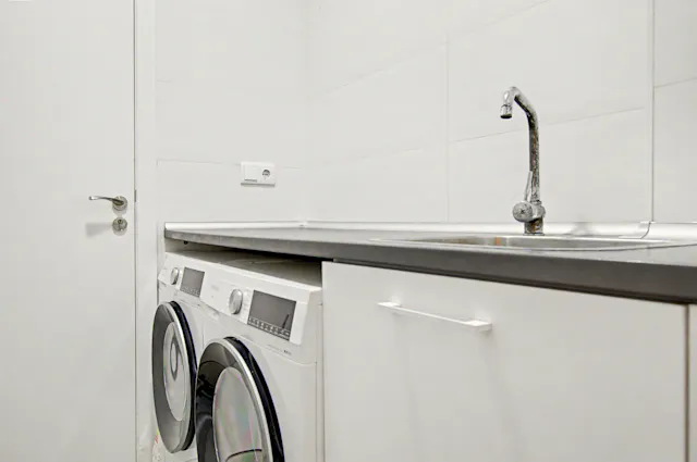 1-Bedroom Apartment in Carrer dels Àngels, Valencia (1714493) room image 8