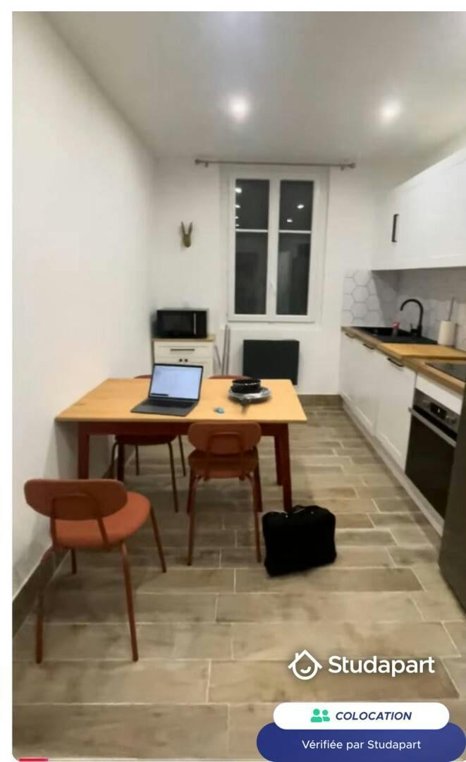 Private room for rent on Rue Père Chevrier, Lyon - Vue 3