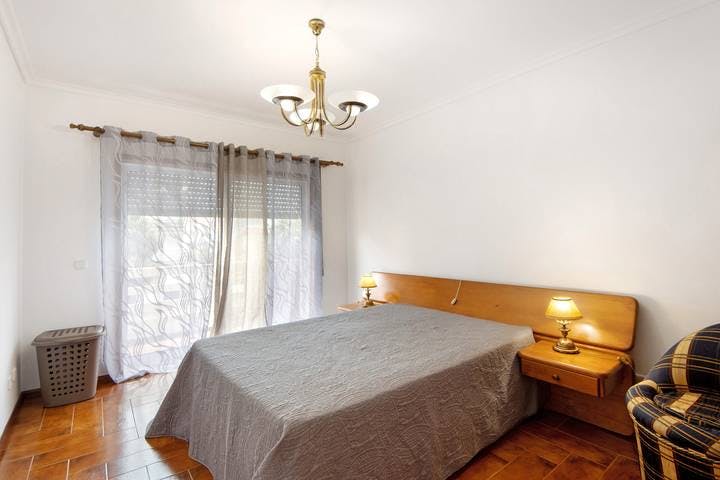WG-Zimmer zu mieten für 595 € pro Monat in Gafanha da Nazaré, Avenida Fernandes Lavrador