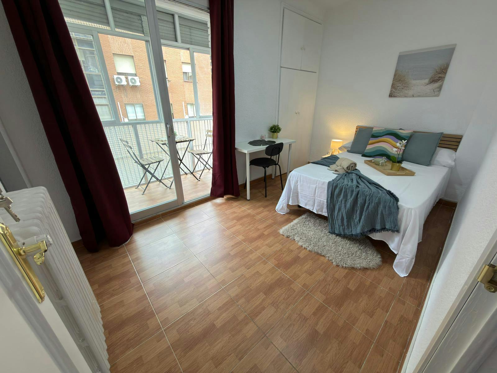 Private room in Calle de Burgos, Madrid (1715024) room image 1