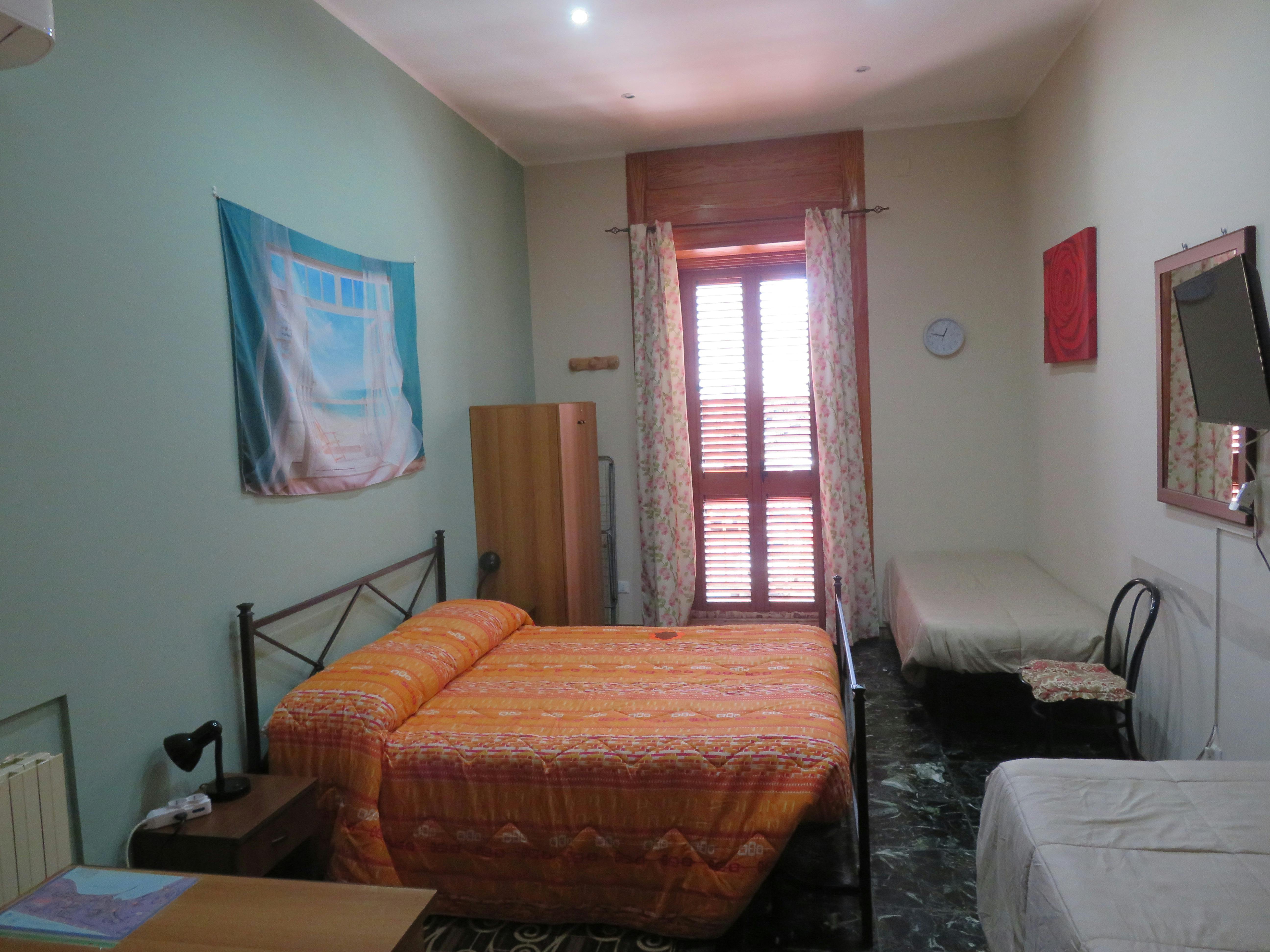 Будинок за оренду для 1 200 EUR на місяць у Milazzo, Via Umberto I°