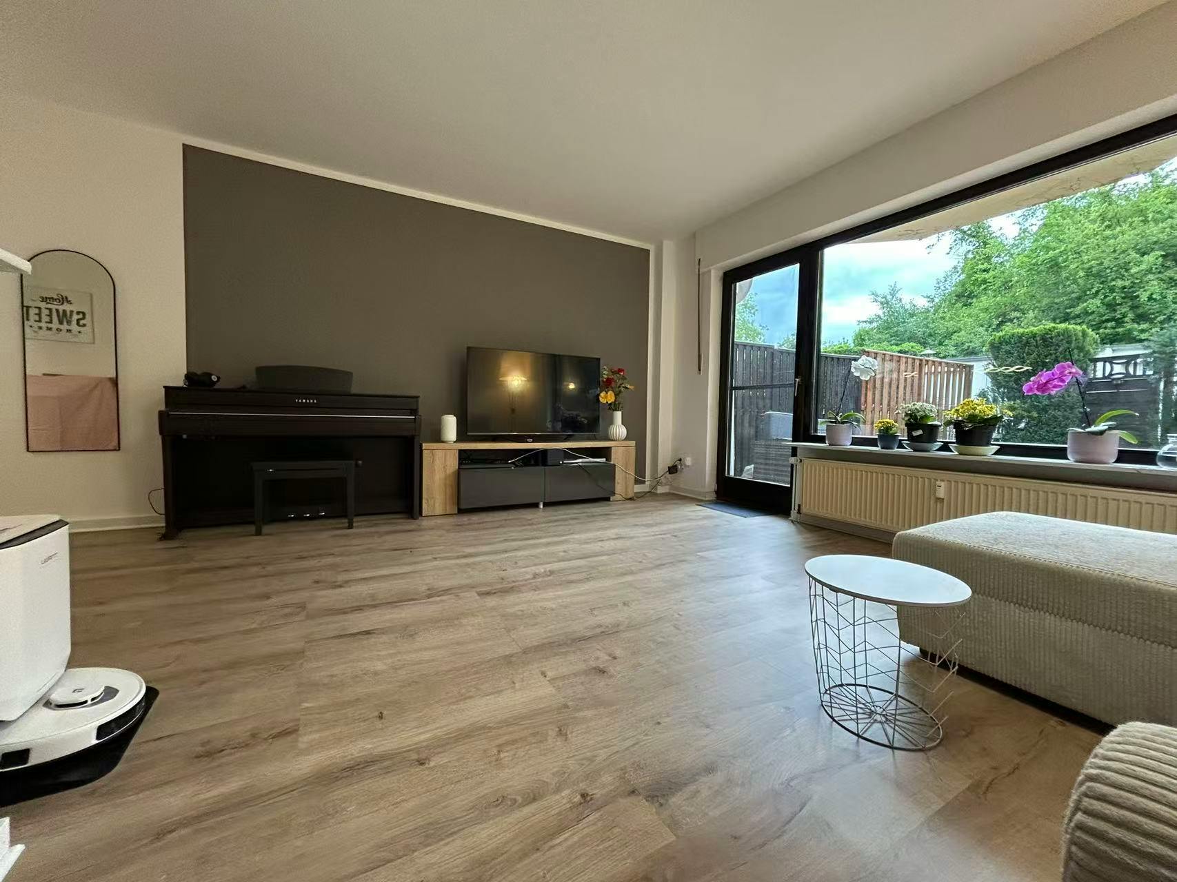 Lägenhet att hyra för 1 200 € i månaden i Bornheim, Brunnenstraße
