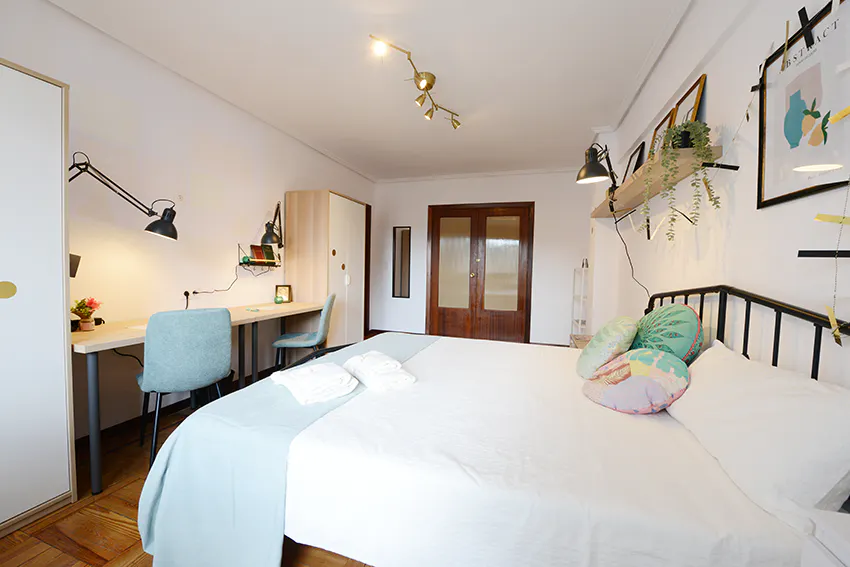Private room in Santutxu Kalea, Bilbao (1715067) ROOM 3