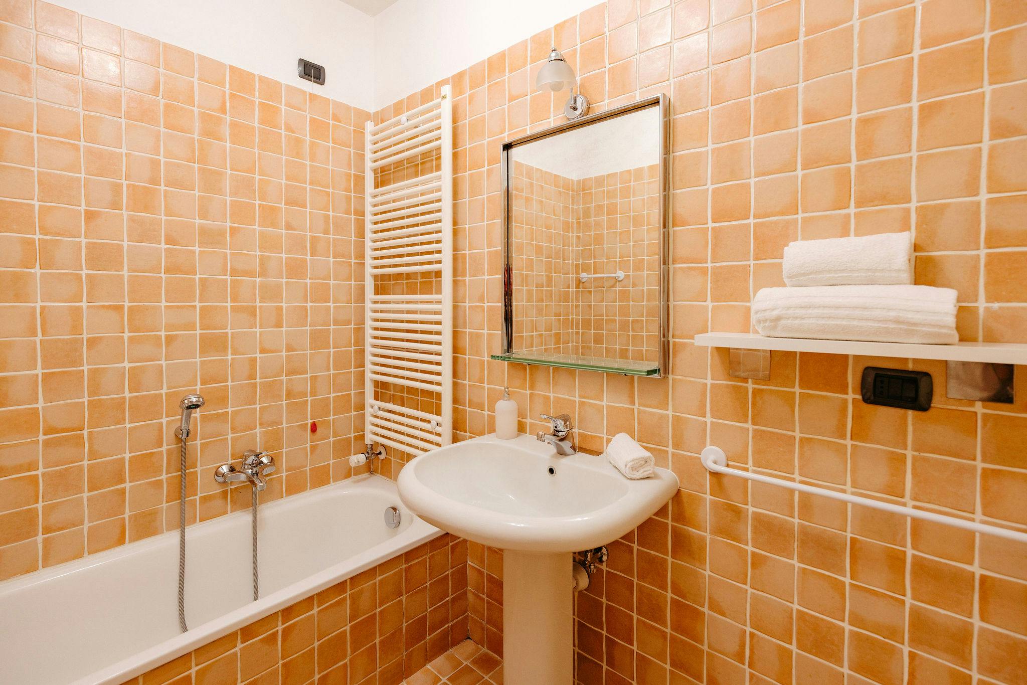 1-Bedroom Apartment in Via Roma, Turin (1715124) room image 40