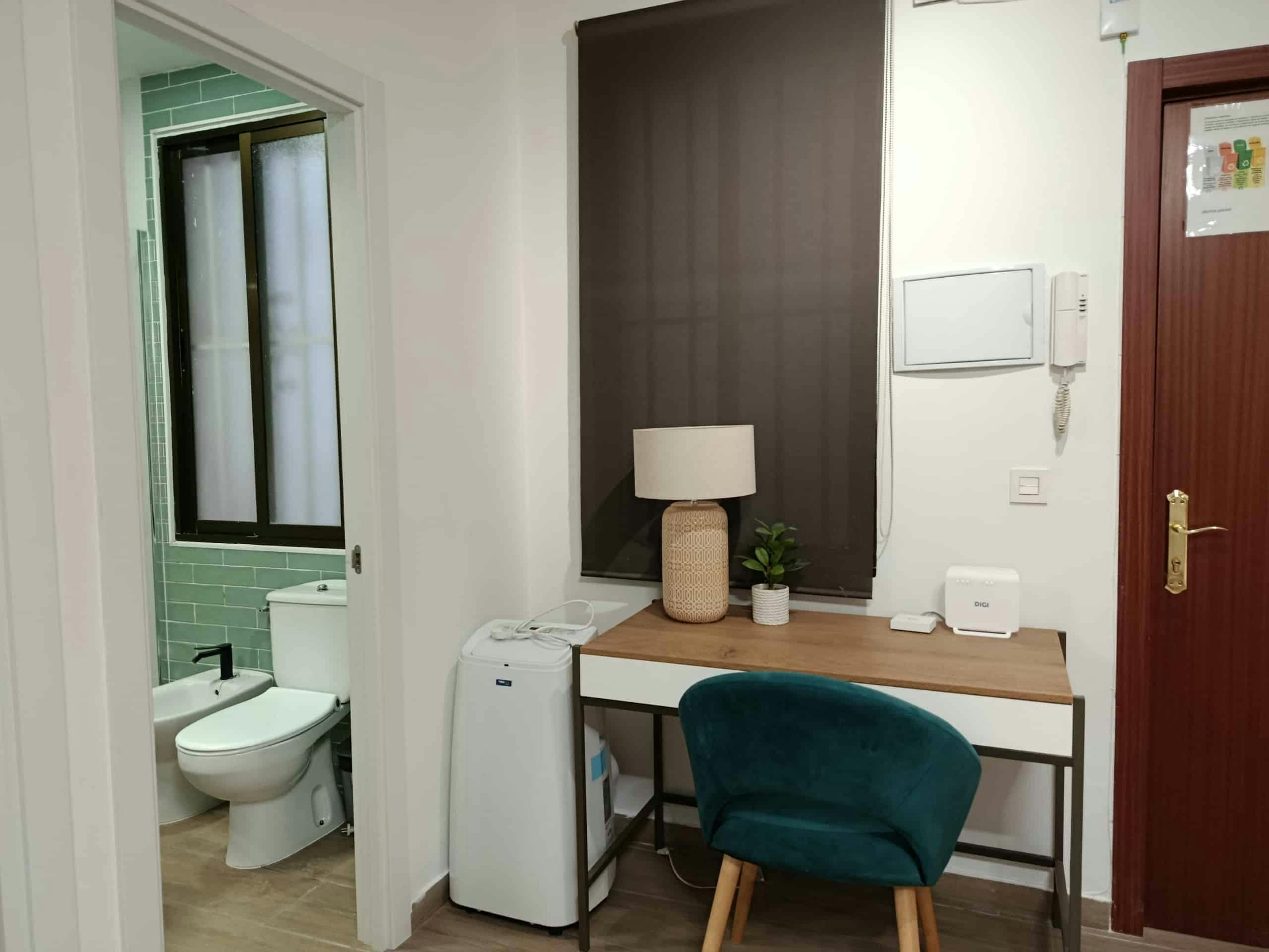 1-Bedroom Apartment in Calle del Gobernador, Madrid (1715128) room image 16