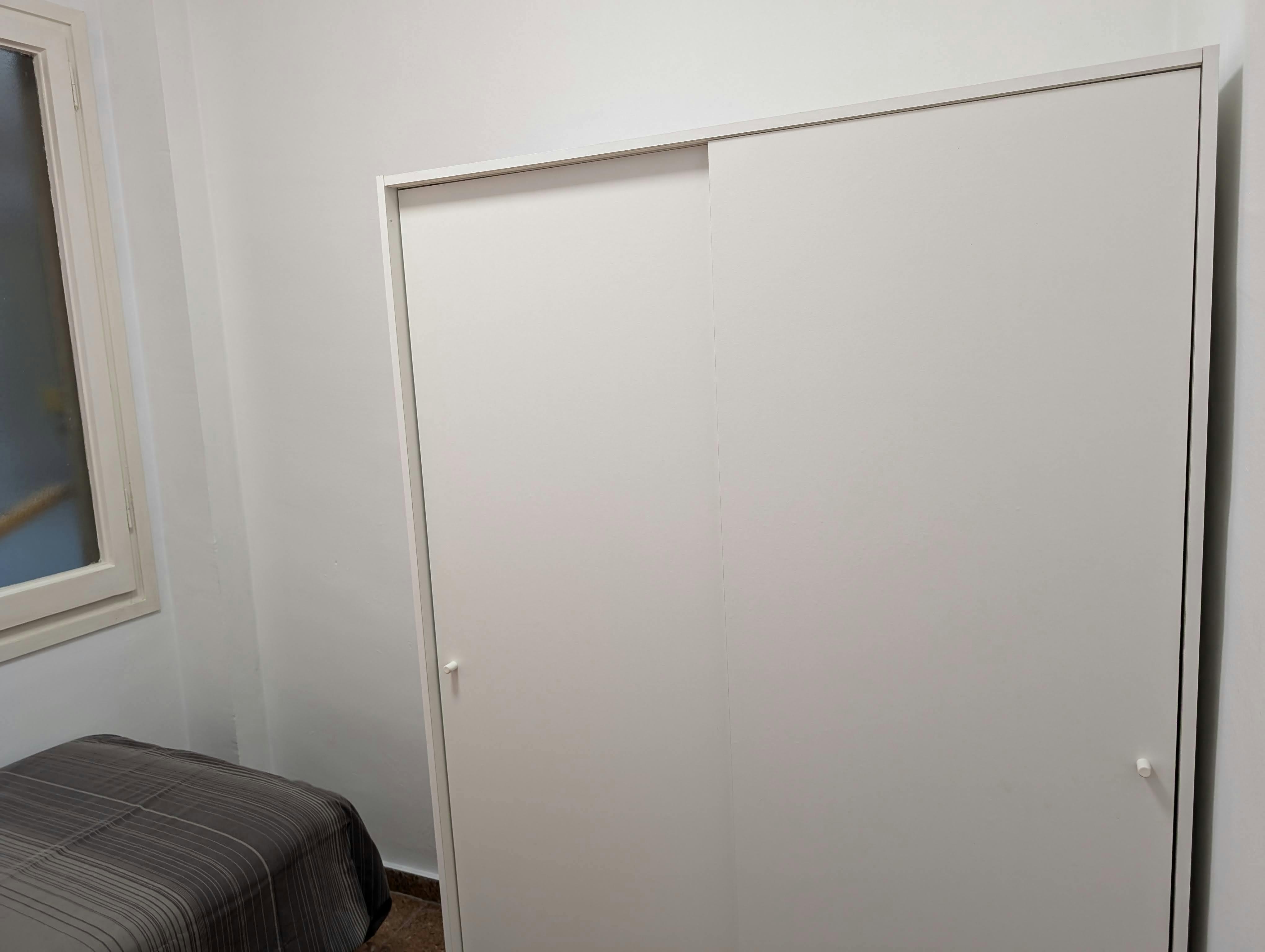 Private room in Carrer de Josep Estivill, Barcelona (1715140) room image 2