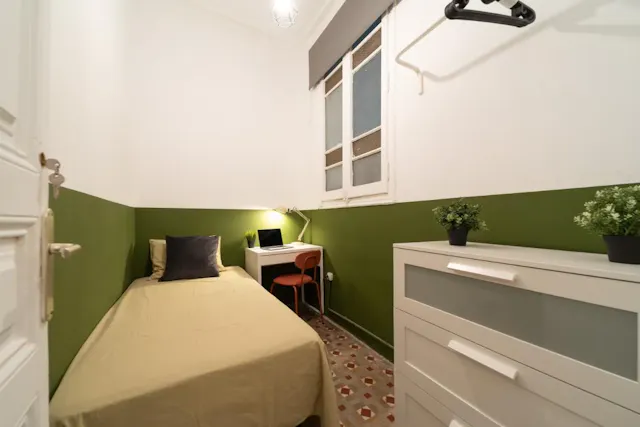 Private room in Carrer del Rosselló, Barcelona (1715150) room image 1