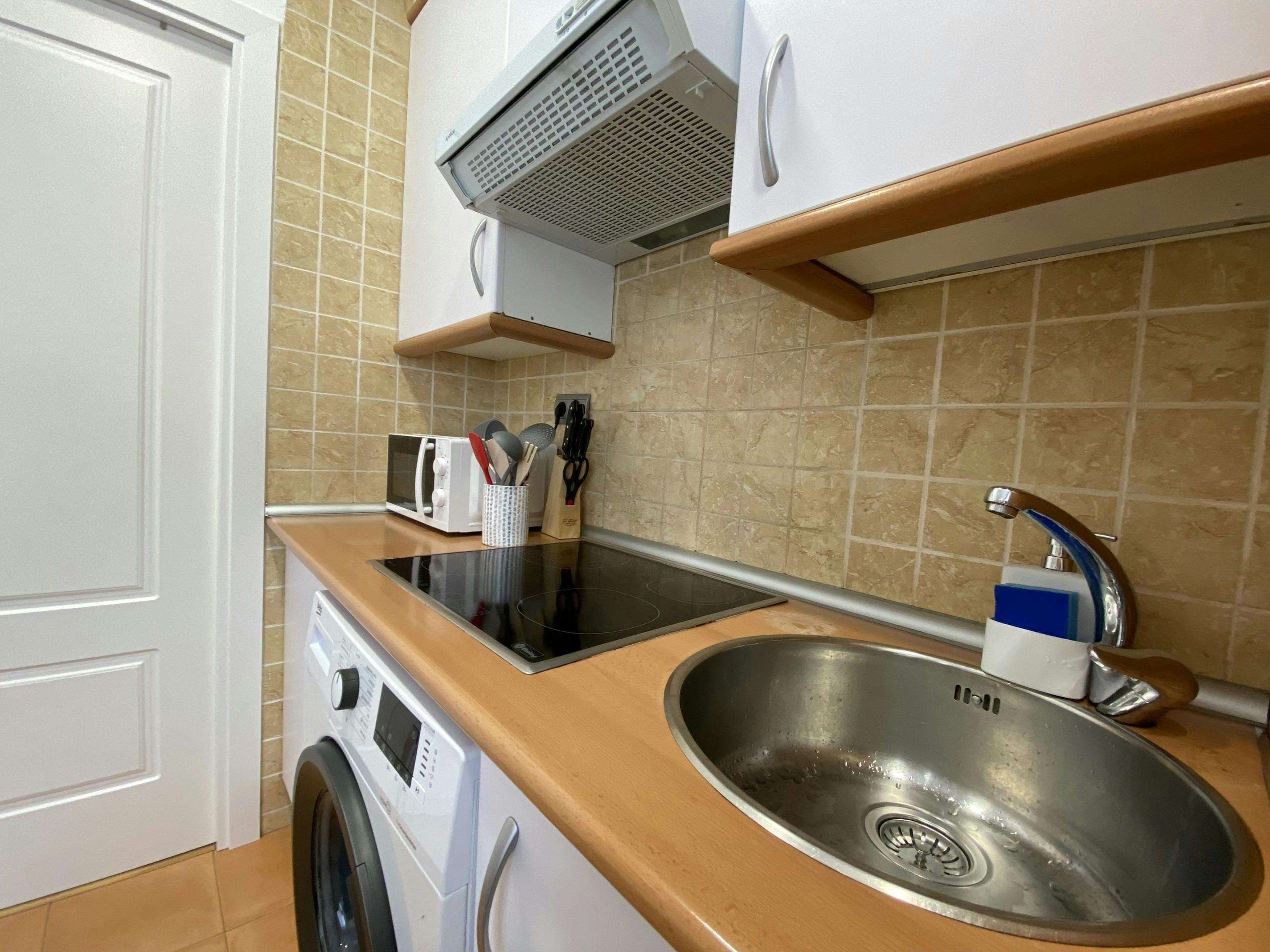 1-Bedroom Apartment in Calle del Limonero, Madrid (1715165) room image 18