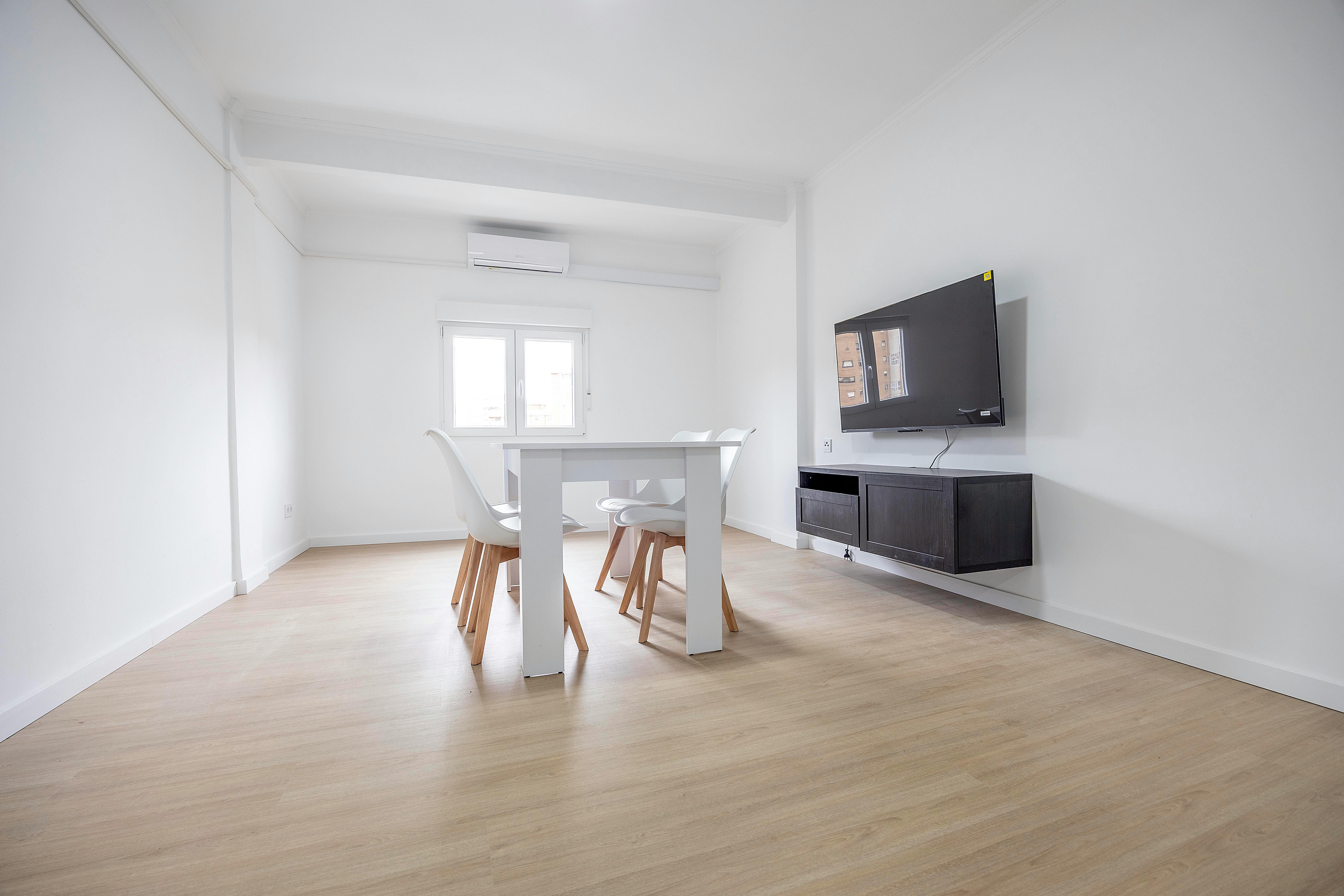 Private room in Carrer de l'Arquitecte Arnau, Valencia (1715194) room image 7