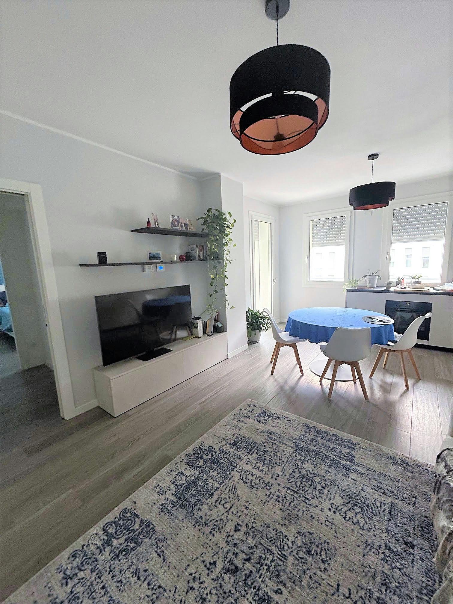 Wohnung zu mieten für 1.600 € pro Monat in Milan, Via Gottlieb Wilhelm Daimler