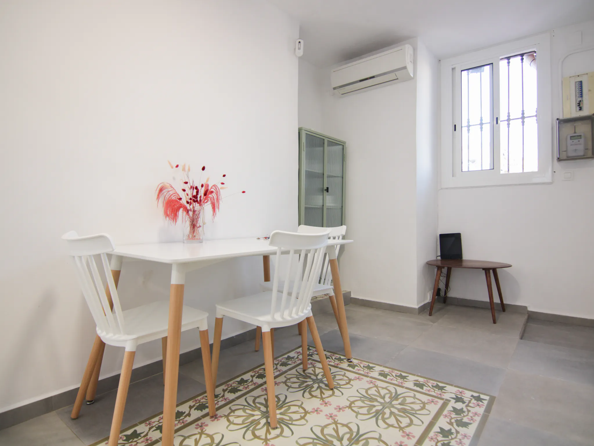 2-Bedroom Apartment in Carrer de Sant Gil, Barcelona (1715228) ROOM 1