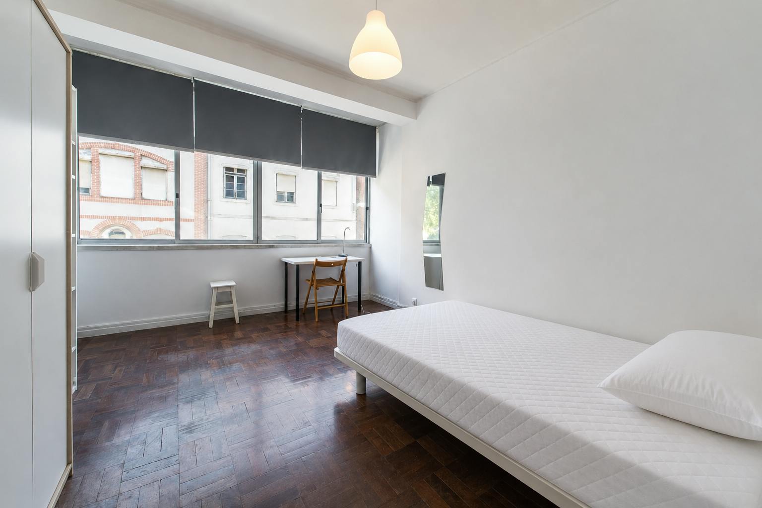 Private room for rent for €490 per month in Lisbon, Travessa do Possolo