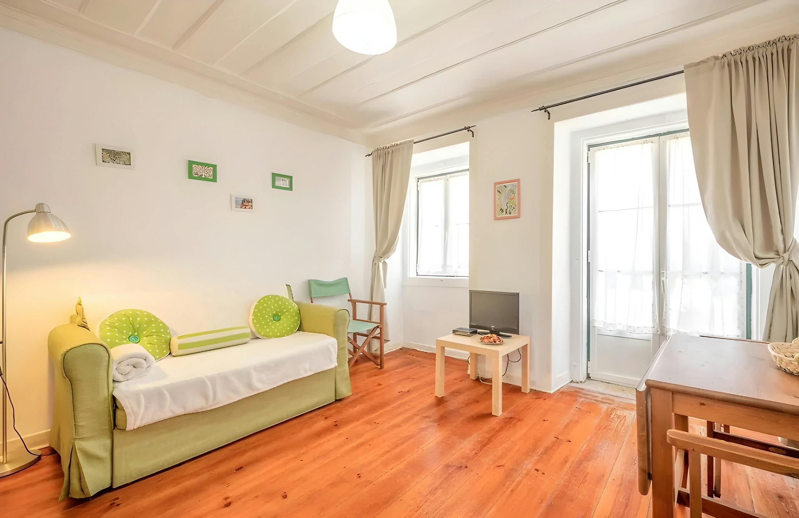1-Bedroom Apartment in Rua de Marcos Marreiros, Lisbon (1715252) room image 1