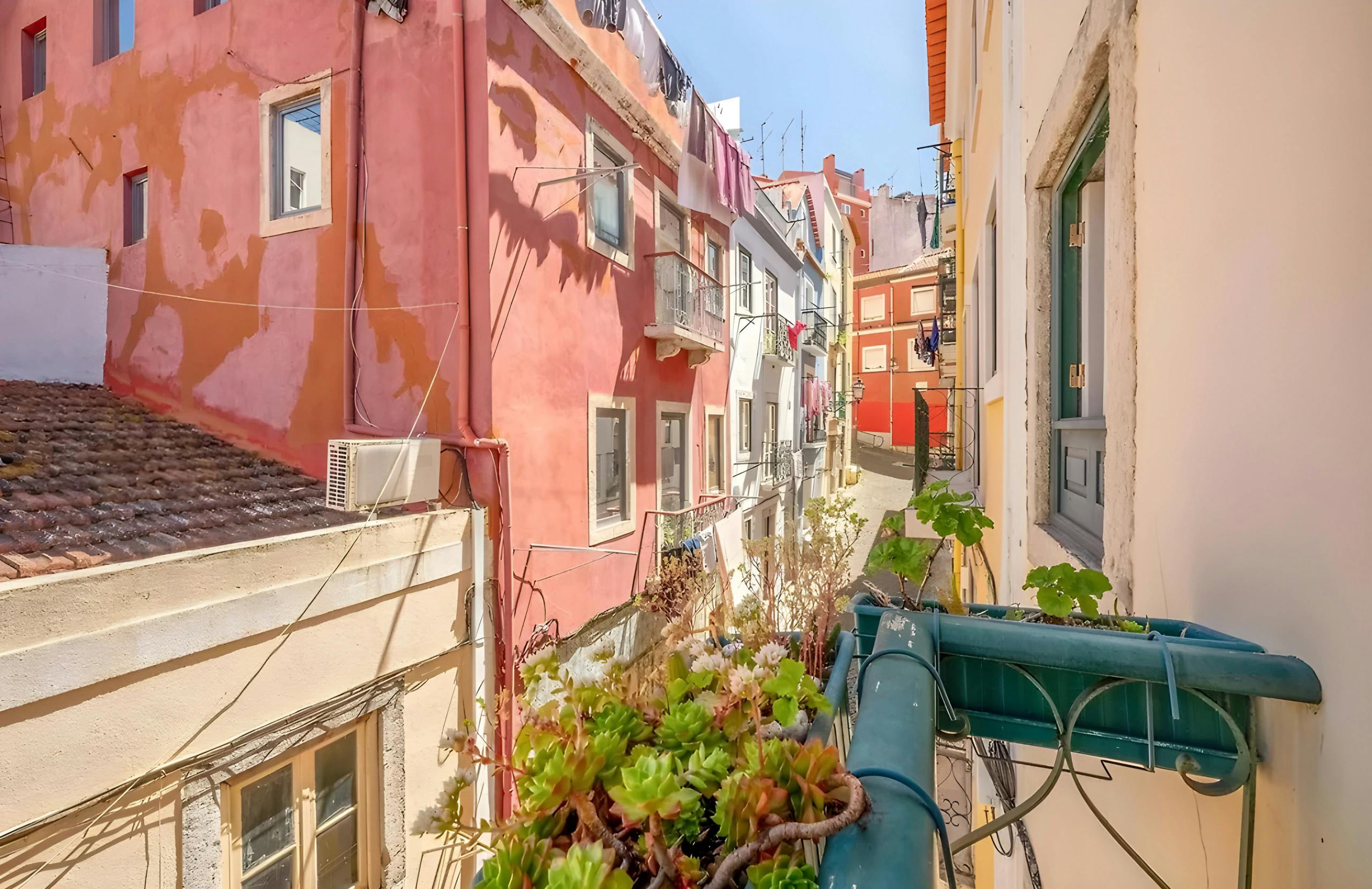 1-Bedroom Apartment in Rua de Marcos Marreiros, Lisbon (1715252) room image 2