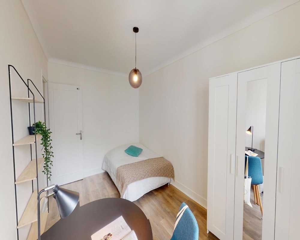 Private room in Rue de Saussure, Paris (1715254) room image 2