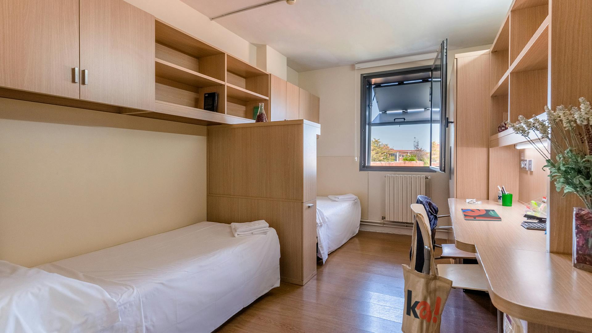 Shared room in Passatge de Ricard Zamora, Barcelona (1715256) room image 1
