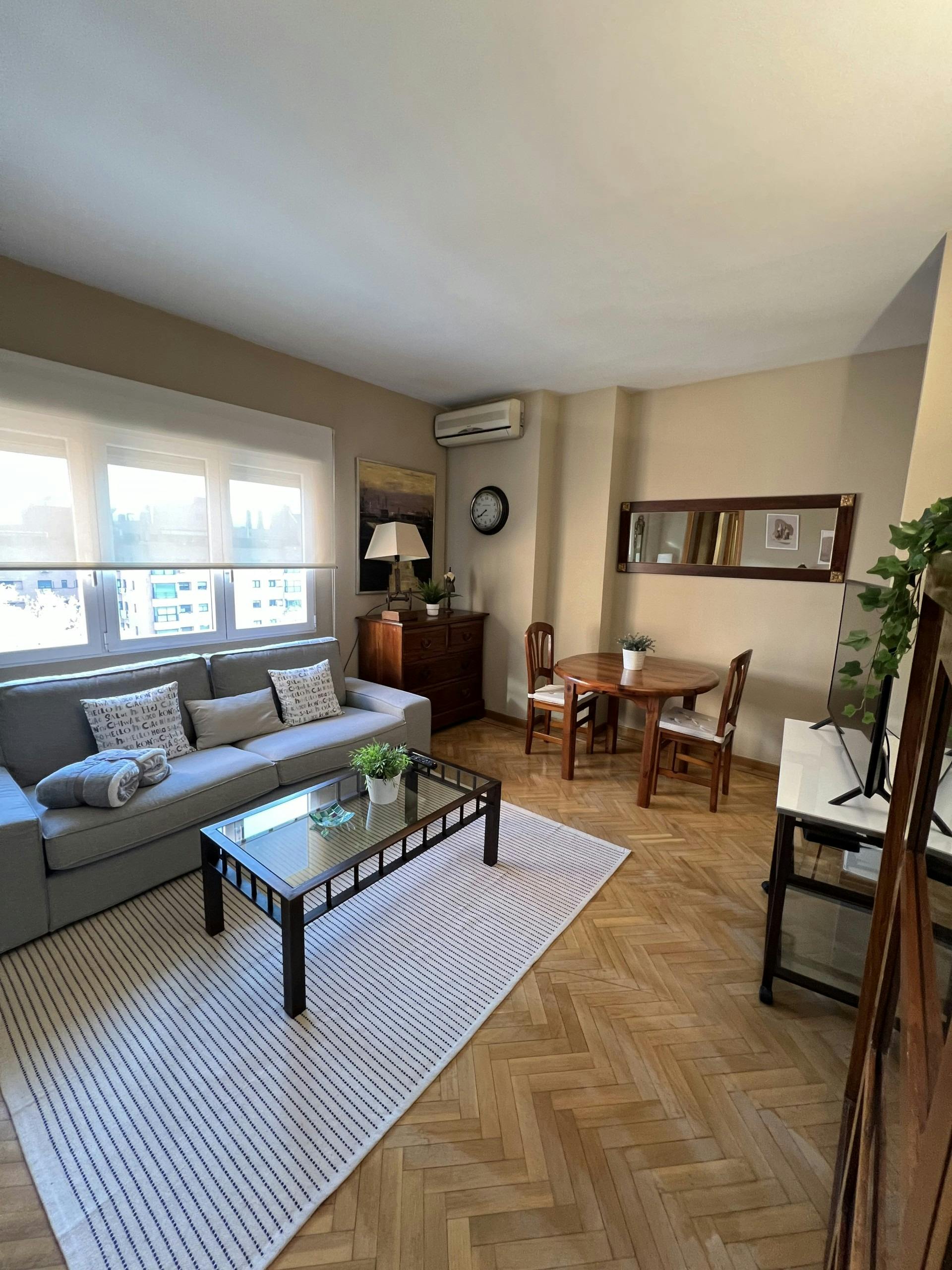 2-Bedroom Apartment in Calle de Méndez Álvaro, Madrid (1715356) room image 1