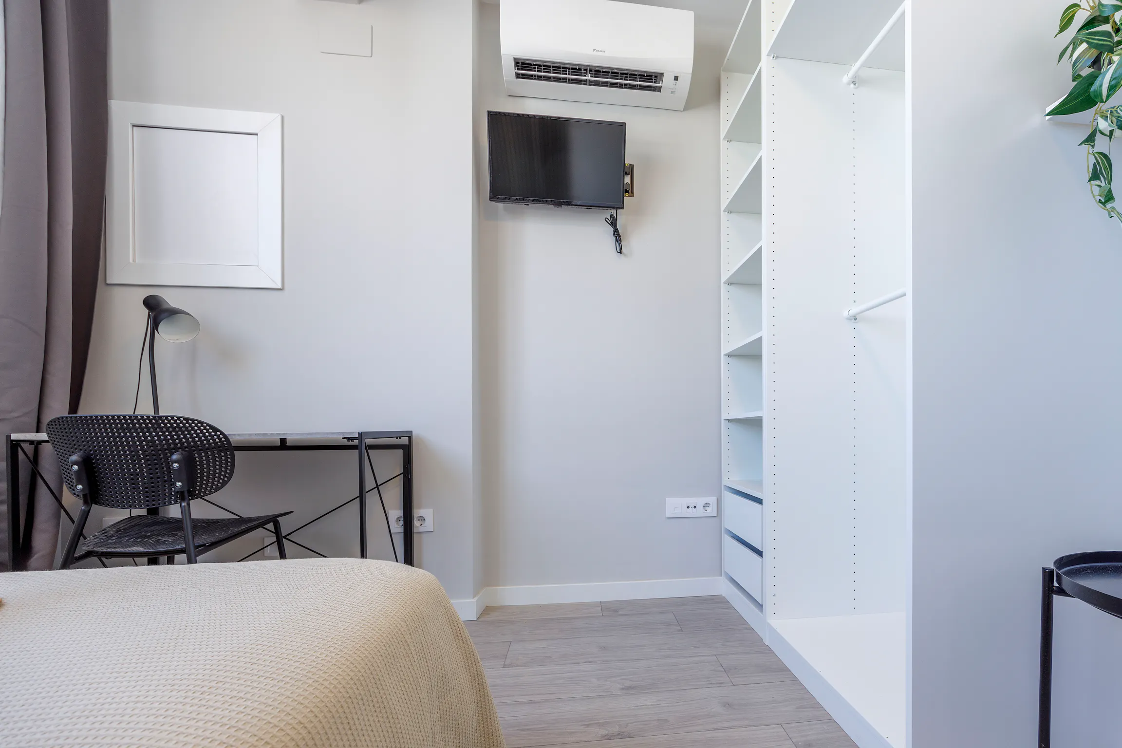 Private room in Carrer de Caravaca, Valencia (1715369) ROOM 3