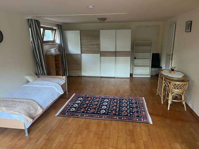 Studio te huur voor € 1.000 per maand in Klosterneuburg, Kollersteig