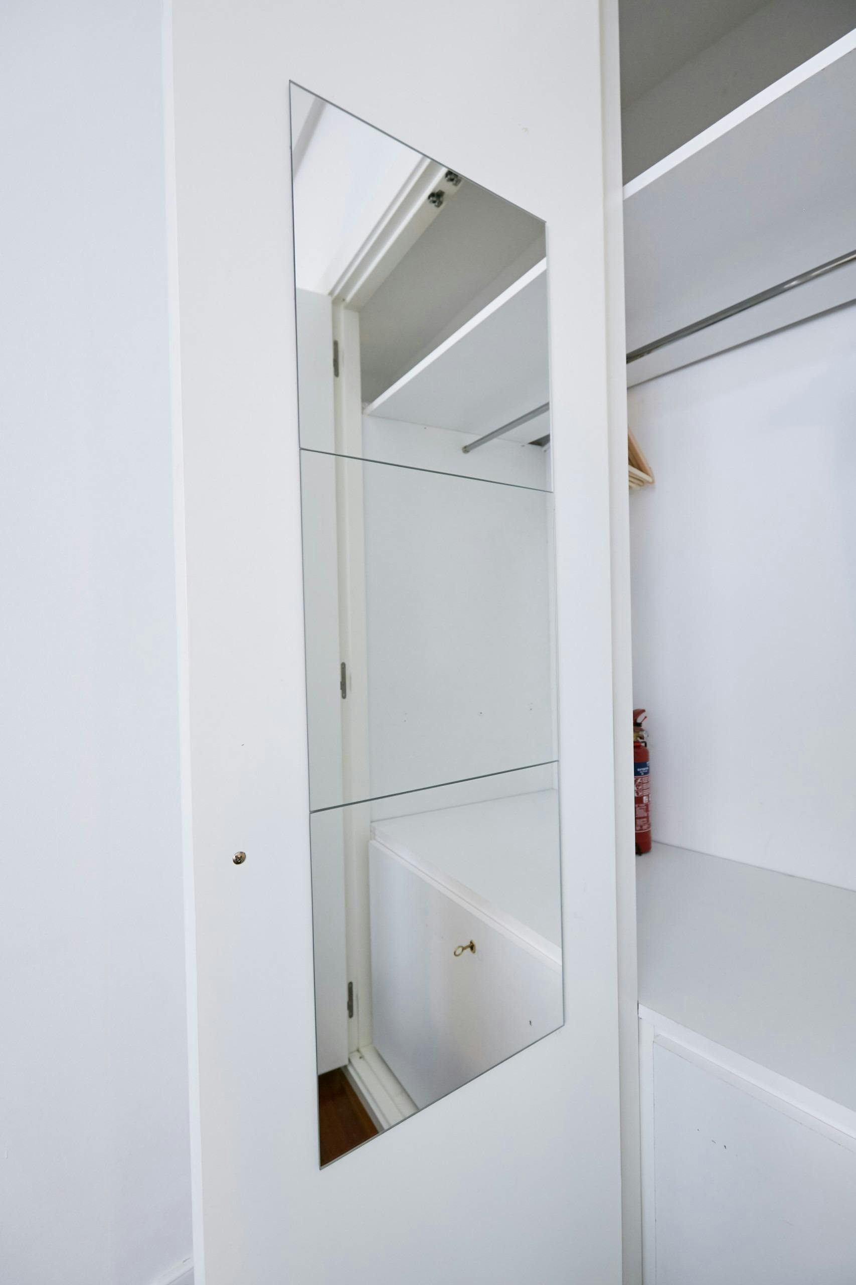 1-Bedroom Apartment in Plaza de Santa Ana, Madrid (1715433) room image 2