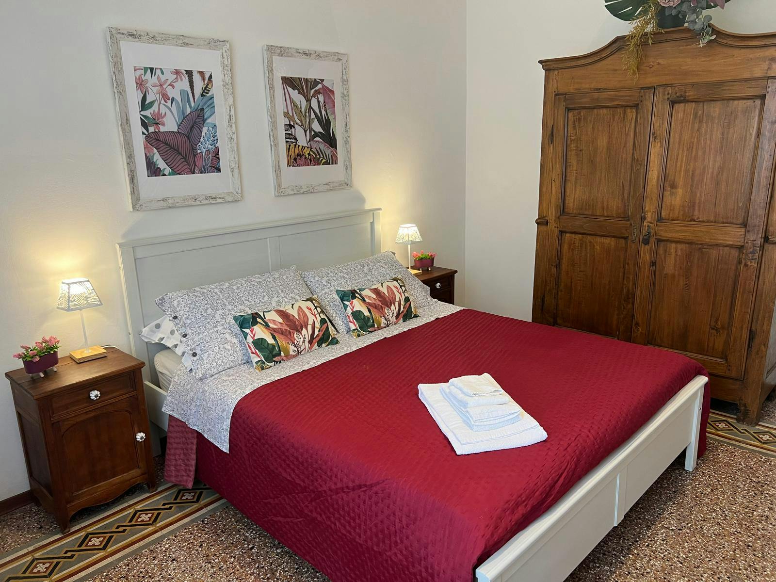 Apartment for rent for €1,800 per month in Florence, Viale Giovanni Battista Morgagni