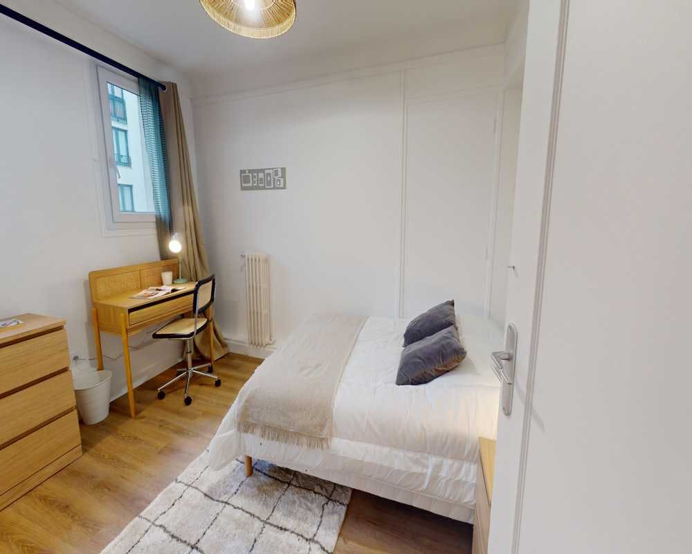 Rue de Saussure, Paris preview