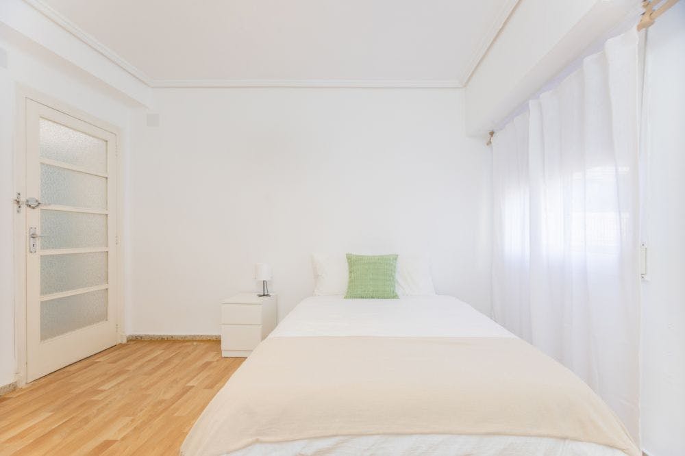 Carrer del Bisbe Jaume Pérez, Valencia preview